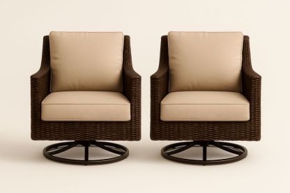 To udendørs drejestole i brun rattan med beige hynder-Decosuave