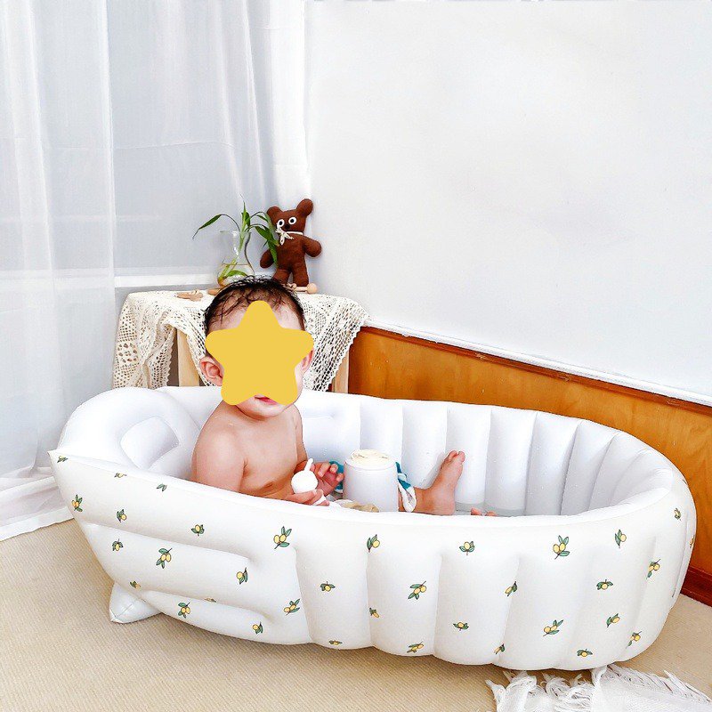 Leicht zu transportierende Babybadewanne