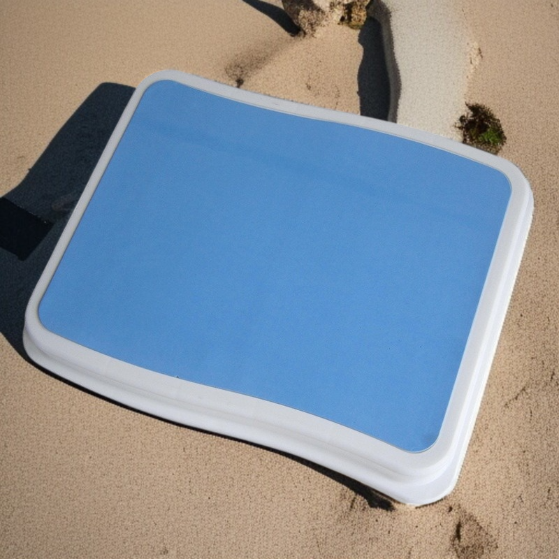 Ergonomische Fußstufe für ältere Menschen im Bad