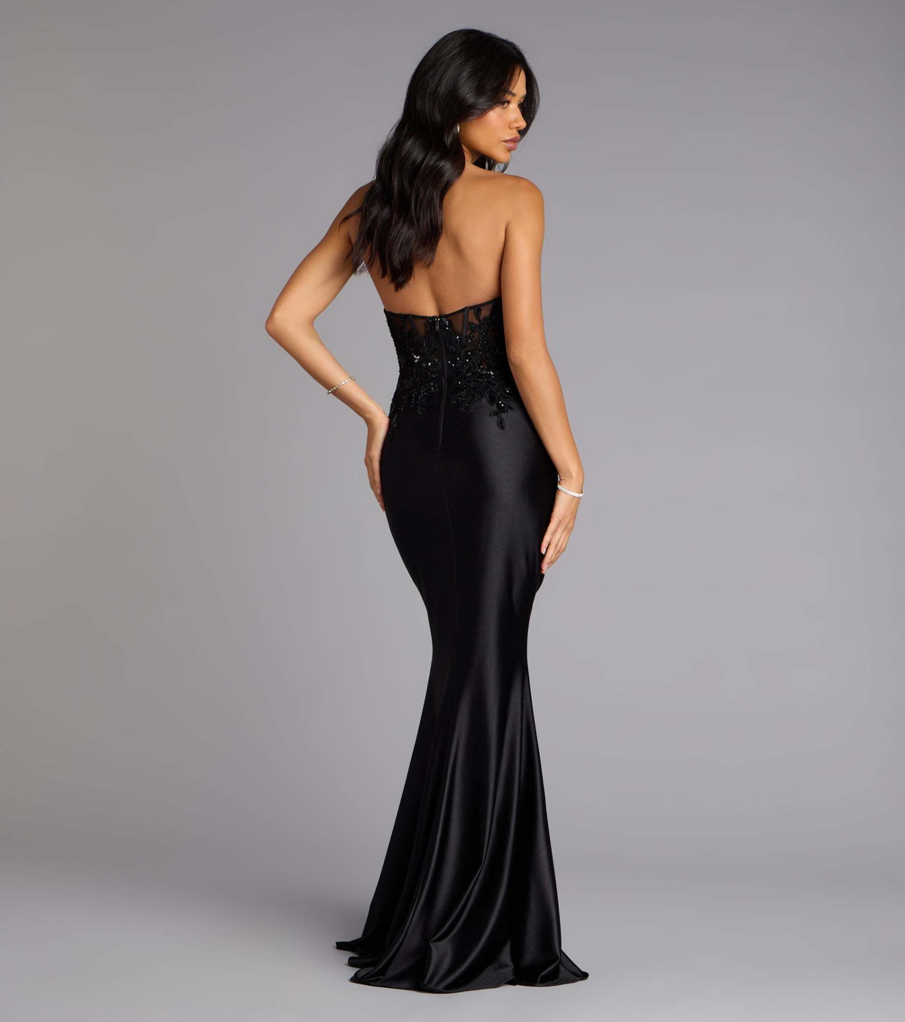 The Valeria Satin Lace Corset Mermaid Formal Dress is your new go-to Windsor dress—effortless, versatile, and made to create a formal look for Prom 2026, weddings, or college formals in seconds.