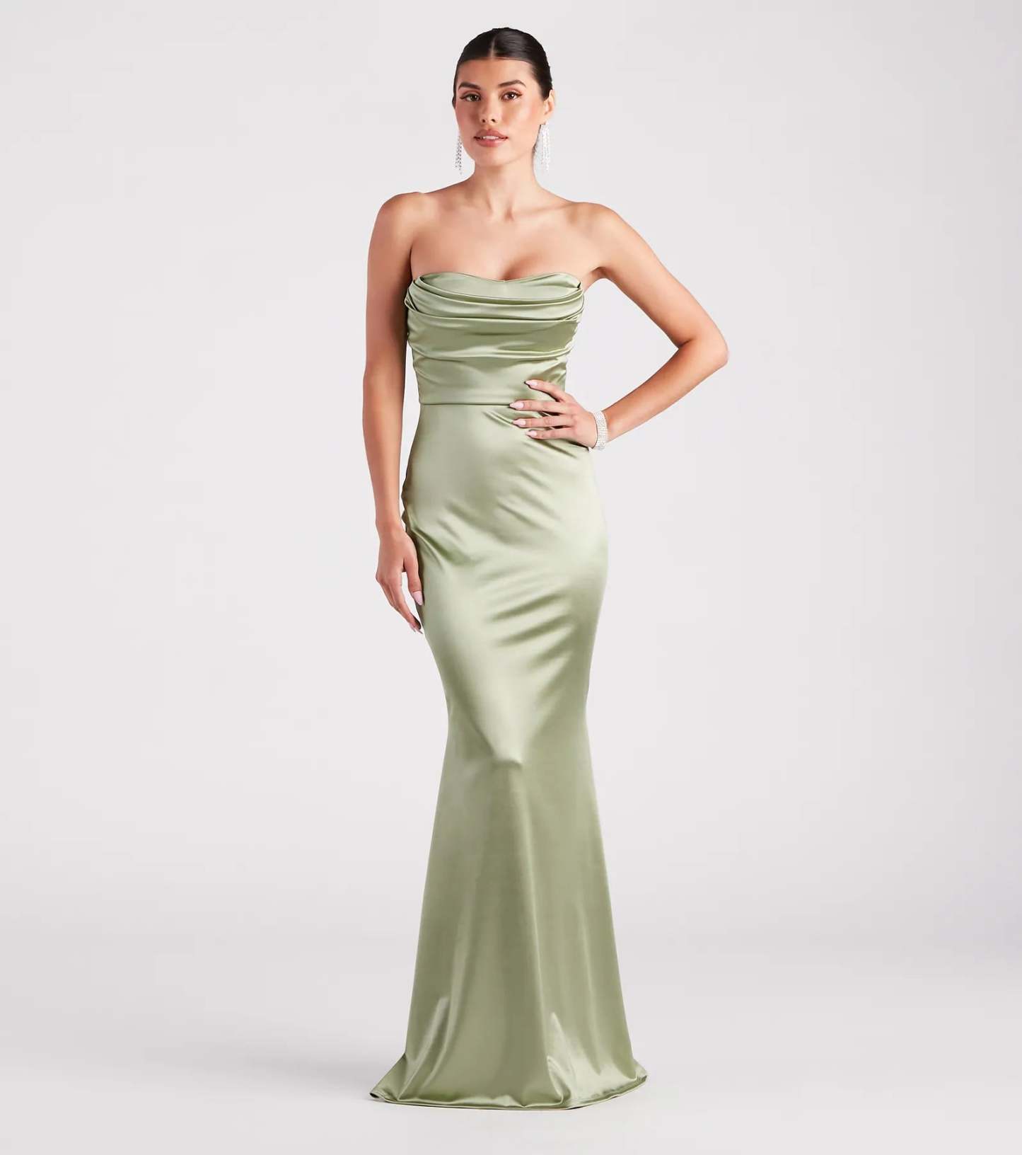 Feel polished and confident in the Priscilla Formal Satin Strapless Mermaid Dress, a sage green prom dress designed with luxe fabric and modern detail that shows off your vibe.