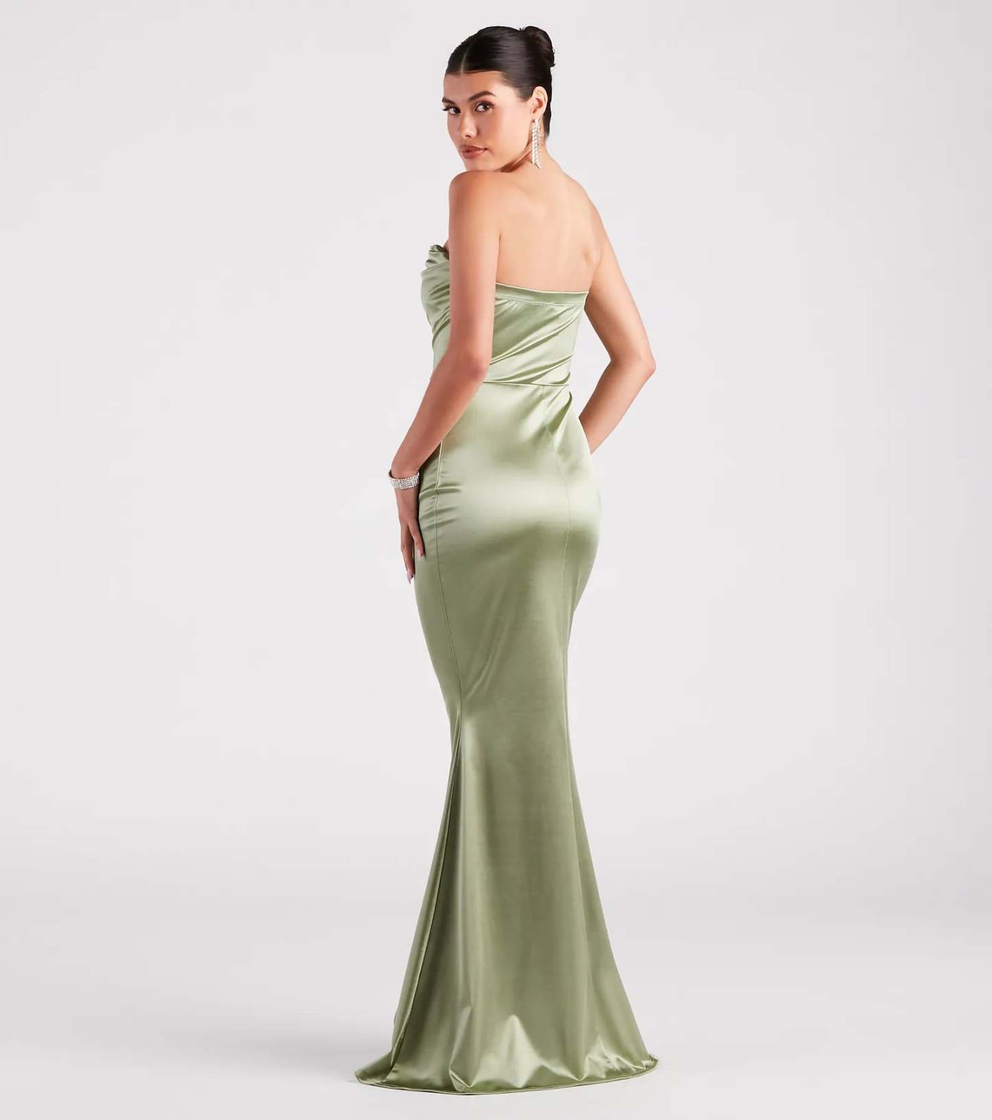 Feel ready for every dance floor moment or feed-worthy reel in the Priscilla Formal Satin Strapless Mermaid Dress, a sage green homecoming dress designed to own your moment.