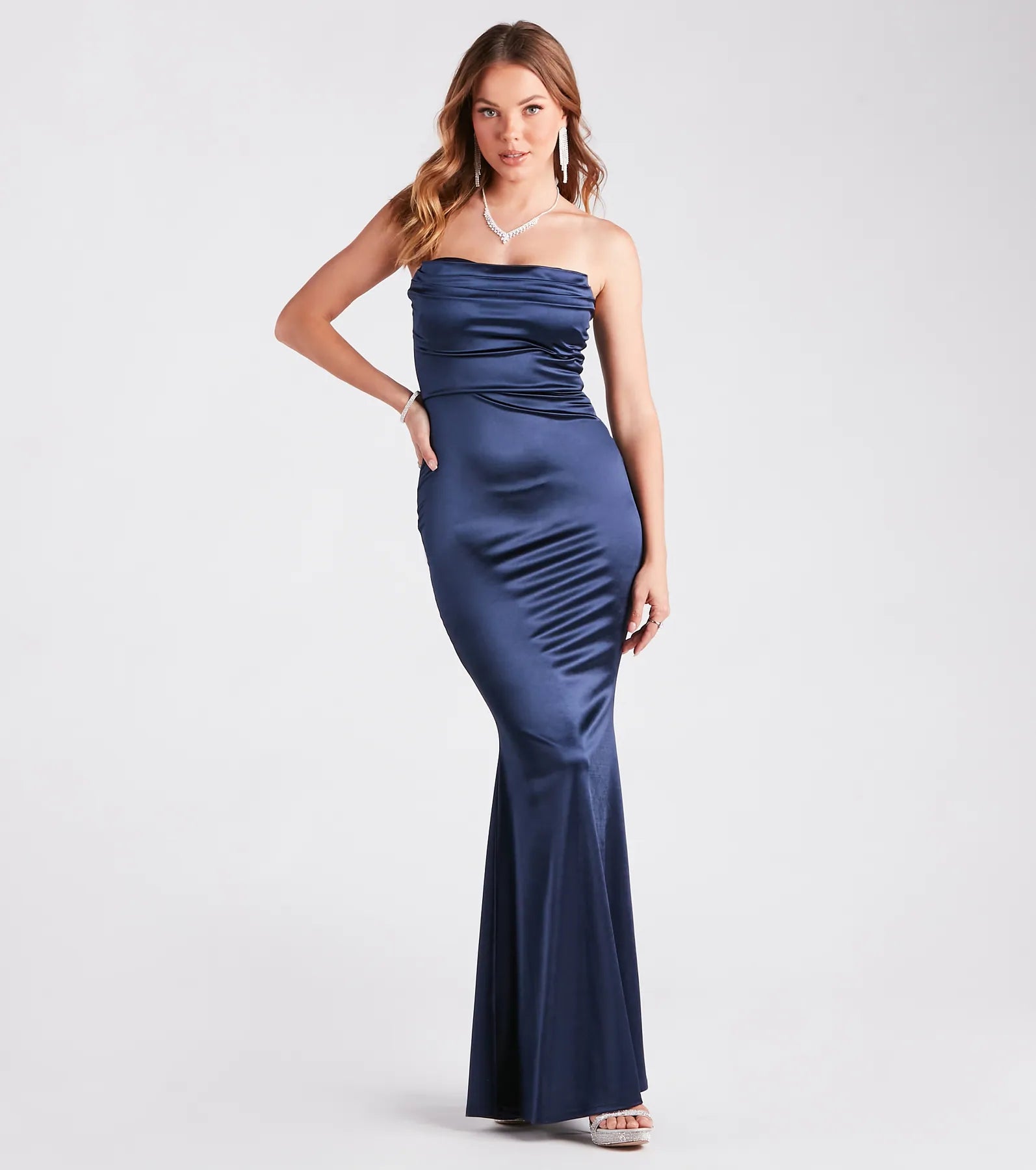 Feel polished and confident in the Priscilla Formal Satin Strapless Mermaid Dress, a navy blue prom dress designed with luxe fabric and modern detail that shows off your vibe.