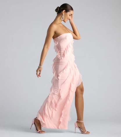 Bring a fun and feminine vibe with the Gabby Formal Mesh Strapless Ruffle Long Dress, a scroll-stopping style from Windsor's pink homecoming dress collection that brings playful charm to every HOCO moment.