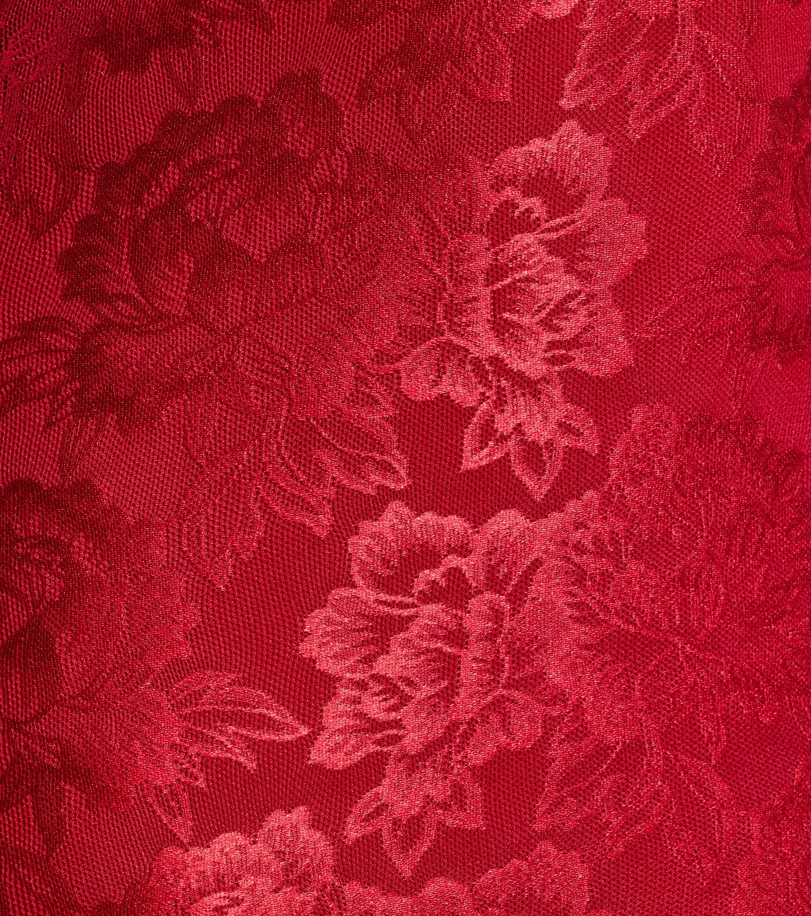 Make the big day unforgettable with the Haisley Open Back Floral Lace Mermaid Dress, a gorgeous red bridesmaid dress that balances elegance and affordability.