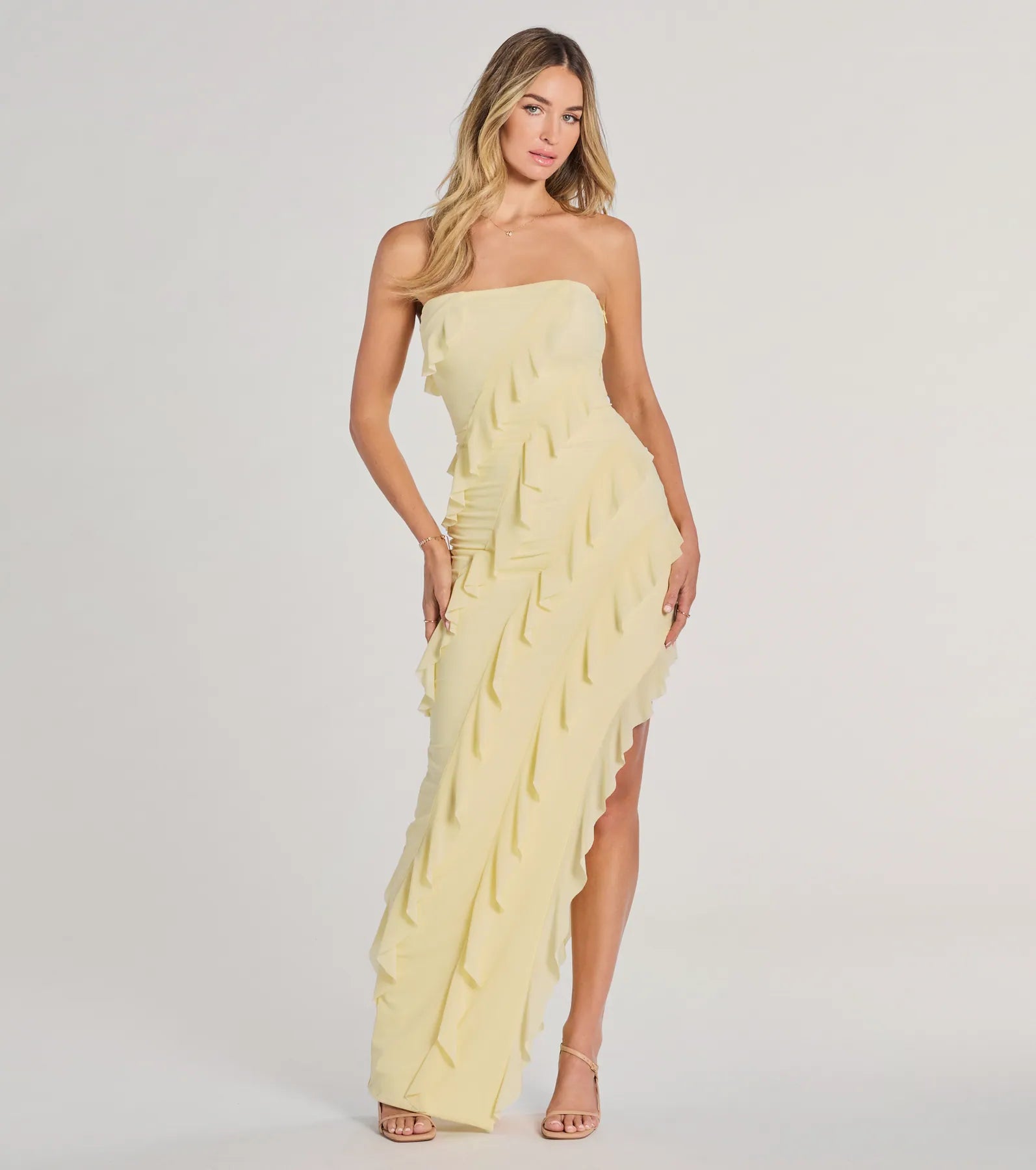 Feel polished and confident in the Gabby Formal Mesh Strapless Ruffle Long Dress, a yellow prom dress designed with luxe fabric and modern detail that shows off your vibe.
