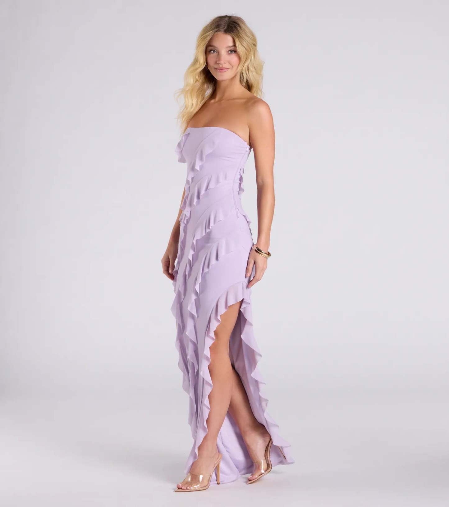 Feel ready for every dance floor moment or feed-worthy reel in the Gabby Formal Mesh Strapless Ruffle Long Dress, a lavender homecoming dress designed to own your moment.