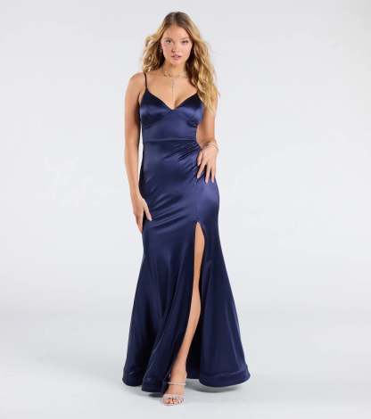 Feel instantly put-together in the Amy Mermaid Slit Satin Formal Dress in navy blue, a stylish wedding guest dress designed for confident style and all-out celebration.