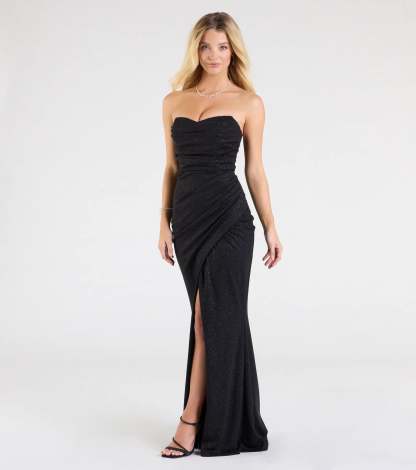 The Jaqueline Strapless Slit Glitter Formal Dress is your new go-to black dress—effortless, versatile, and made to update your party-ready style in seconds.