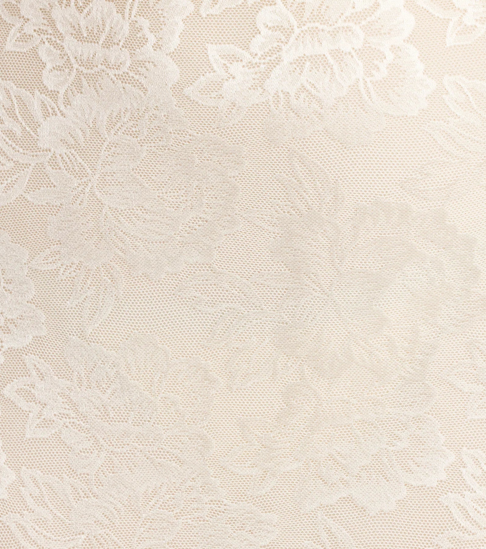 Step into the new season looking effortlessly chic in the Haisley Open Back Floral Lace Mermaid Dress in ivory, a must-have Windsor dress for your cool-weather wardrobe.