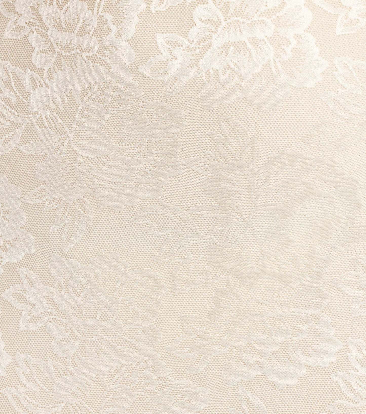 Step into the new season looking effortlessly chic in the Haisley Open Back Floral Lace Mermaid Dress in ivory, a must-have Windsor dress for your cool-weather wardrobe.