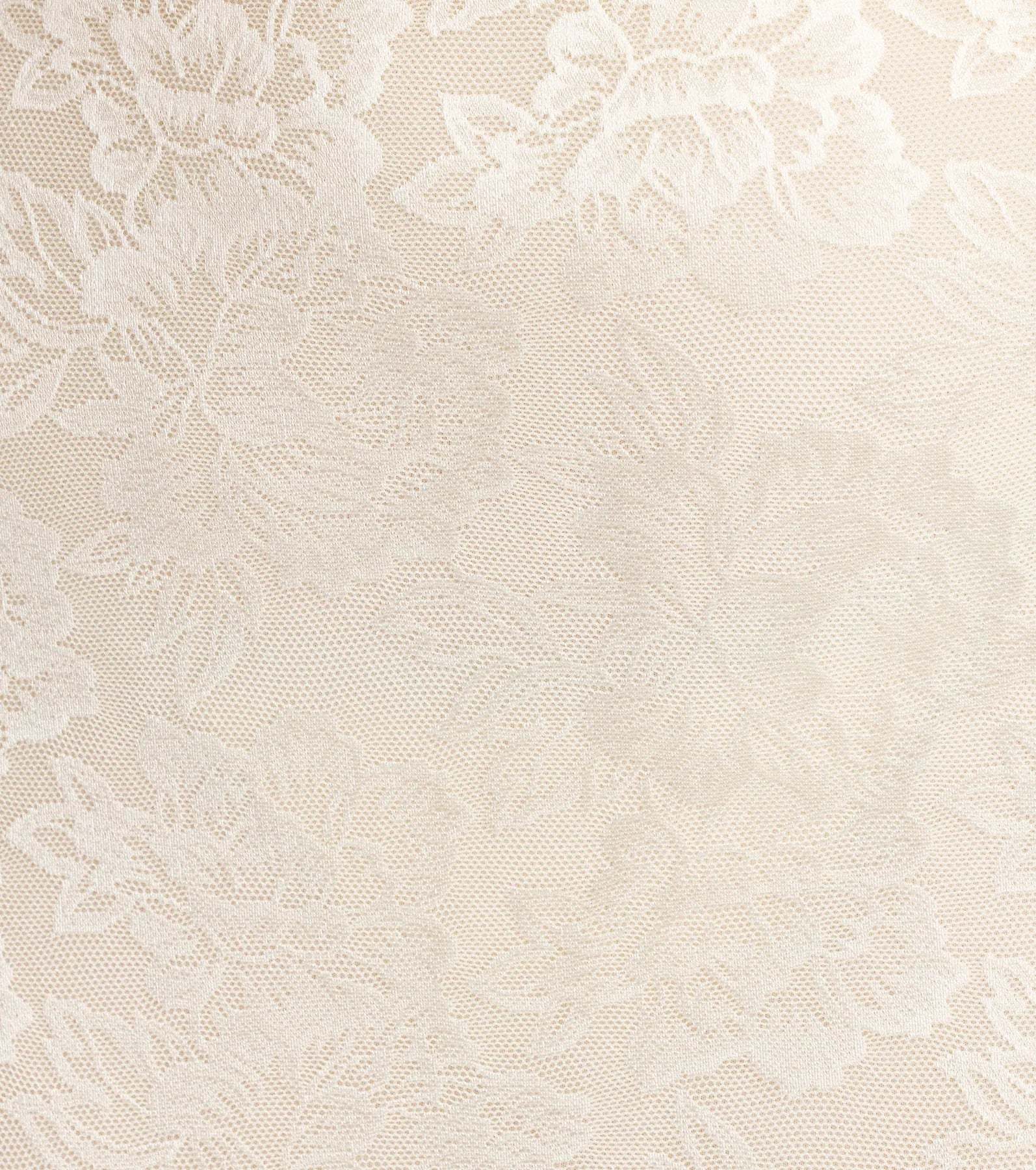 Step into the new season looking effortlessly chic in the Haisley Open Back Floral Lace Mermaid Dress in ivory, a must-have Windsor dress for your cool-weather wardrobe.