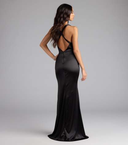 The Judy Open Back Slit Mermaid Satin Formal Dress is a black prom dress that blends trend-forward design with a flattering fit, perfect for celebrating your night with confidence.