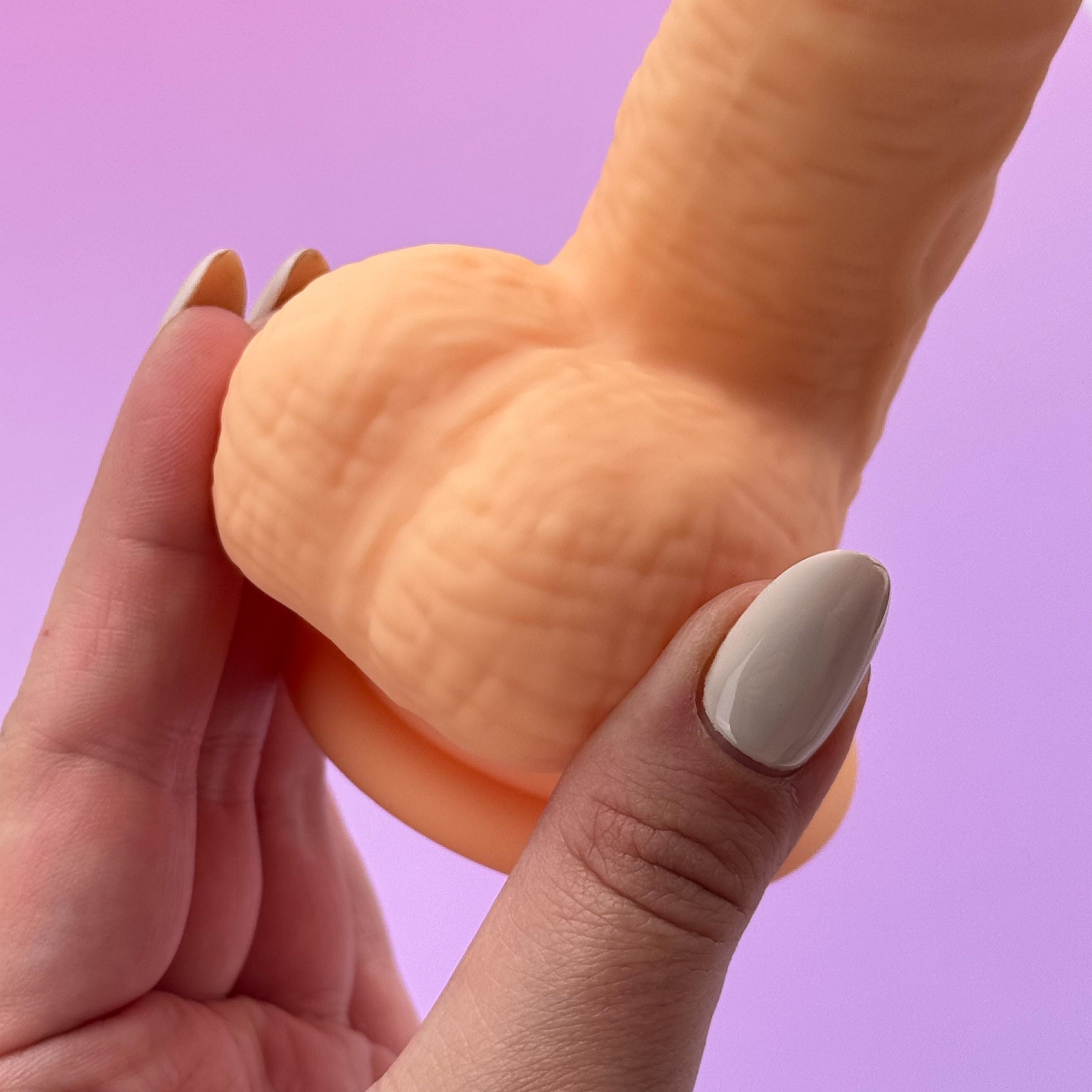 Secret Lover Suction Cup Dildo Vibrator product image 5
