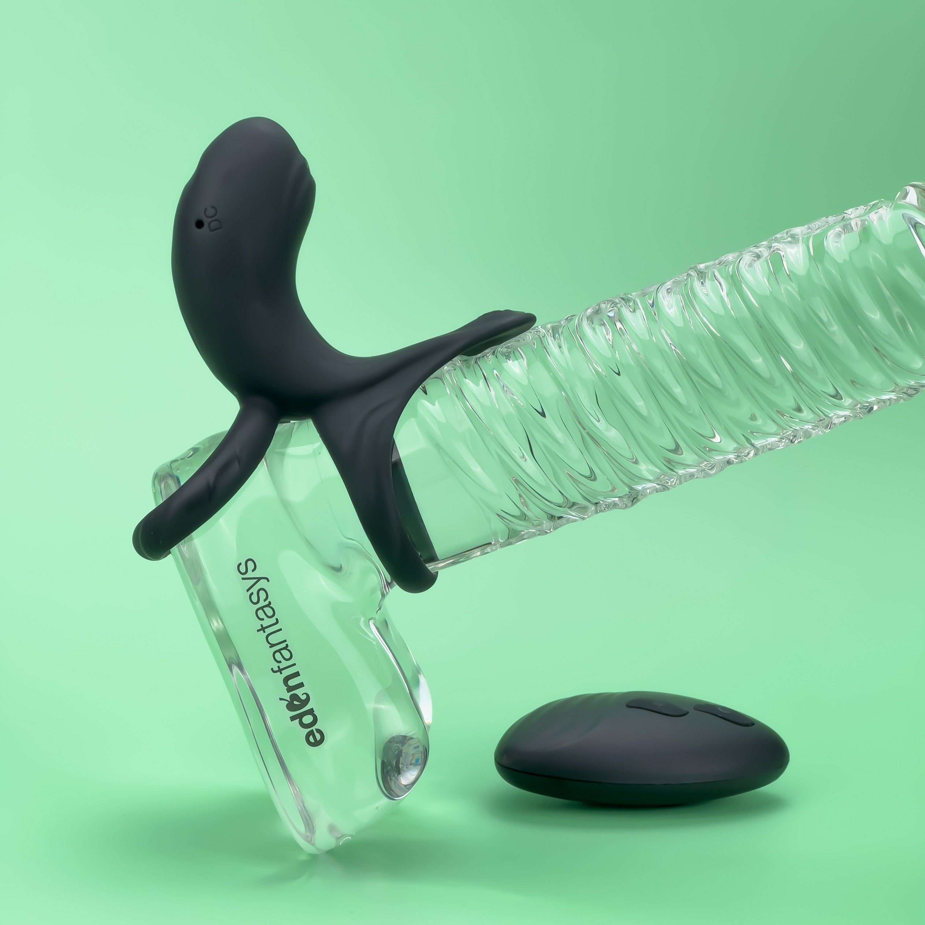 Salute Vibrating Cock Ring product image 1