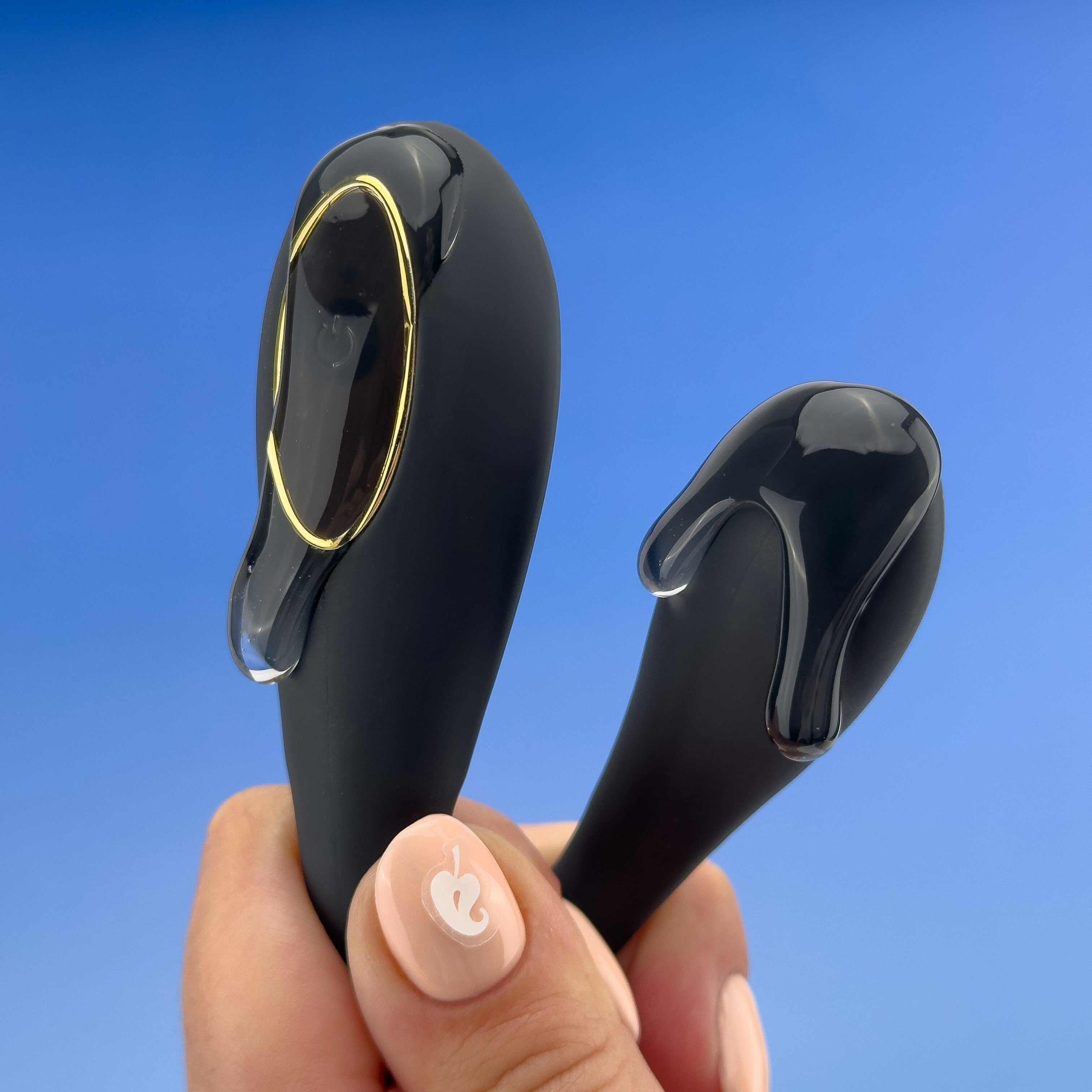 Unity 3 C Shaped Vibrator with Remote product image 2