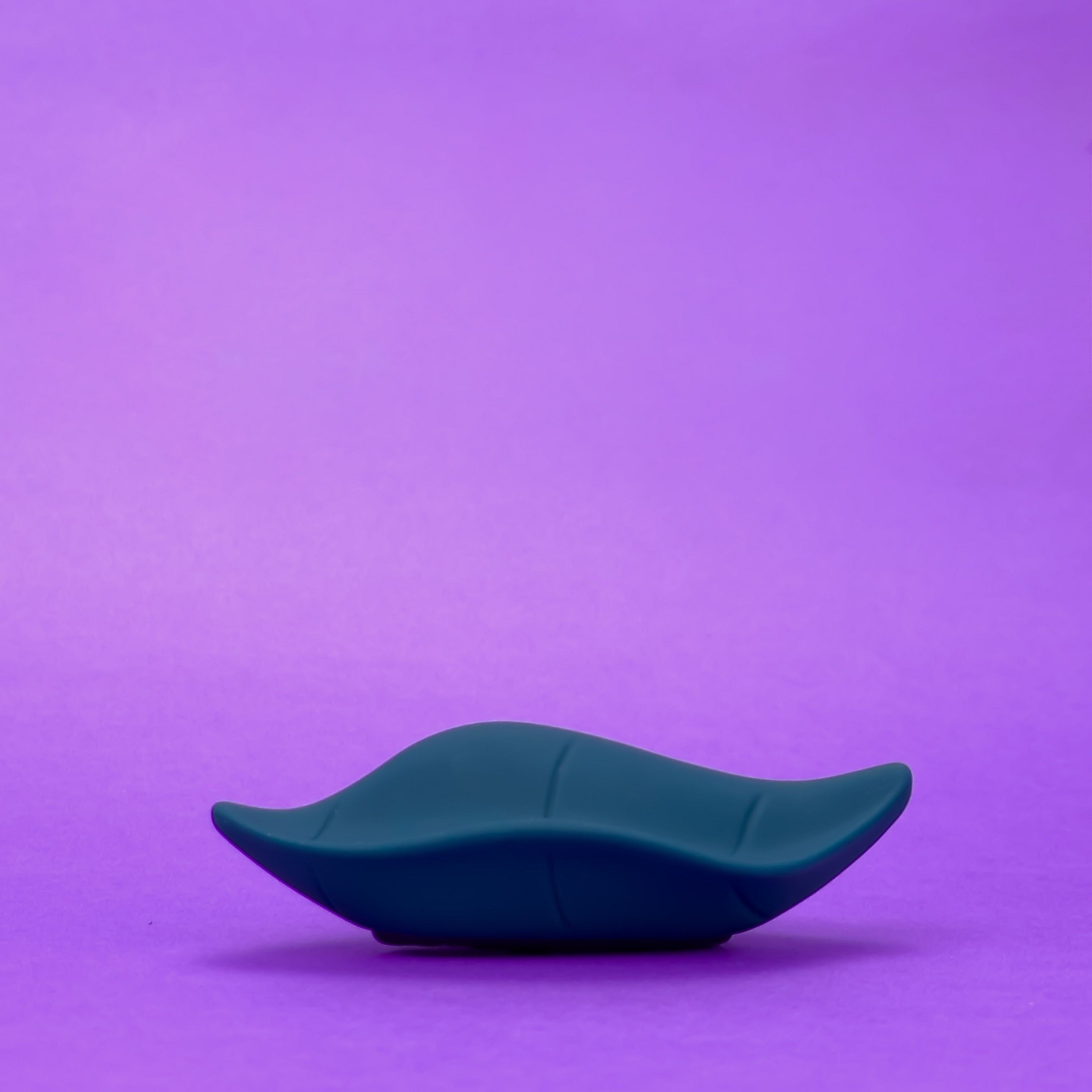 Leaf Panty Vibrator product image 8