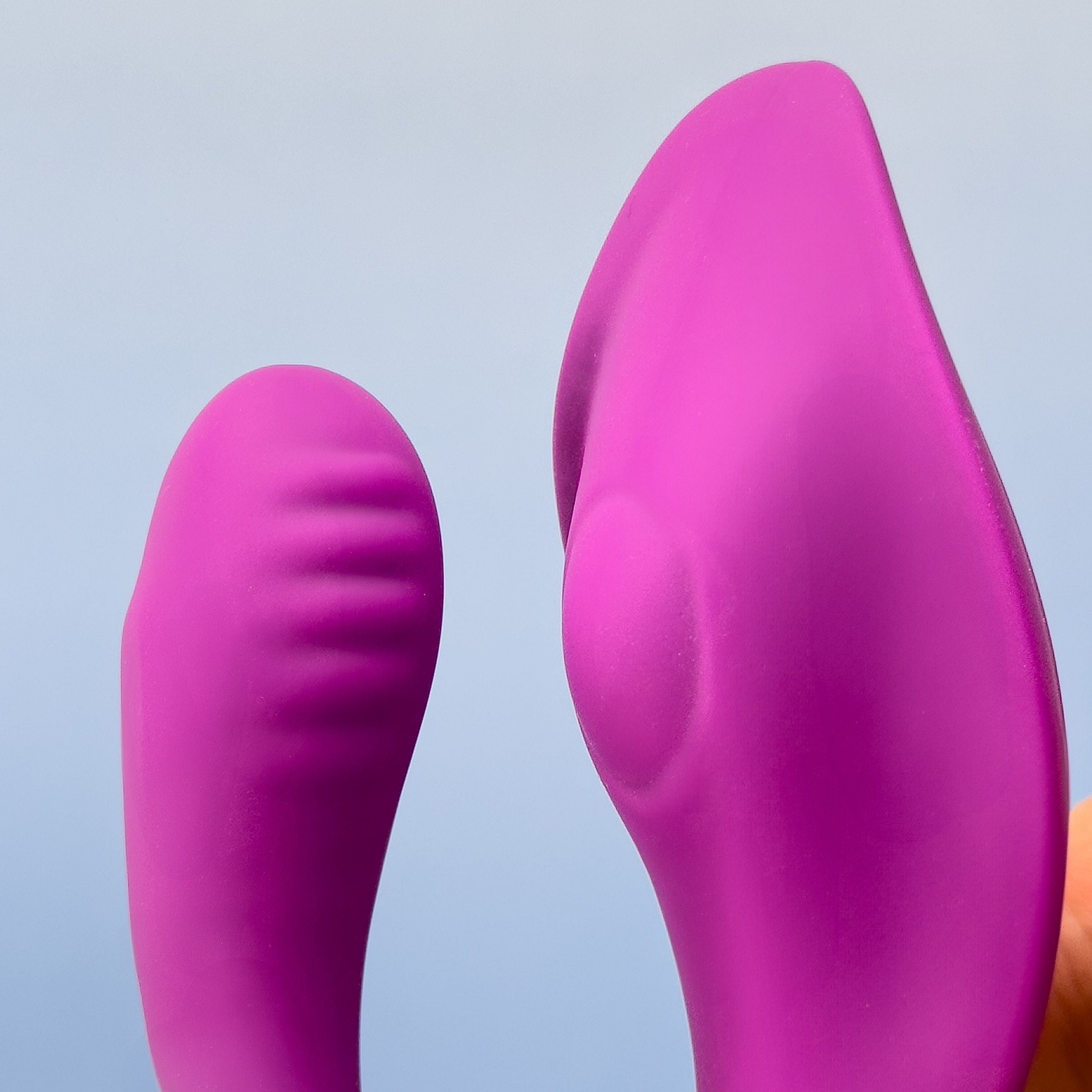 Bon Curl C Shaped Vibrator with Remote product image 6