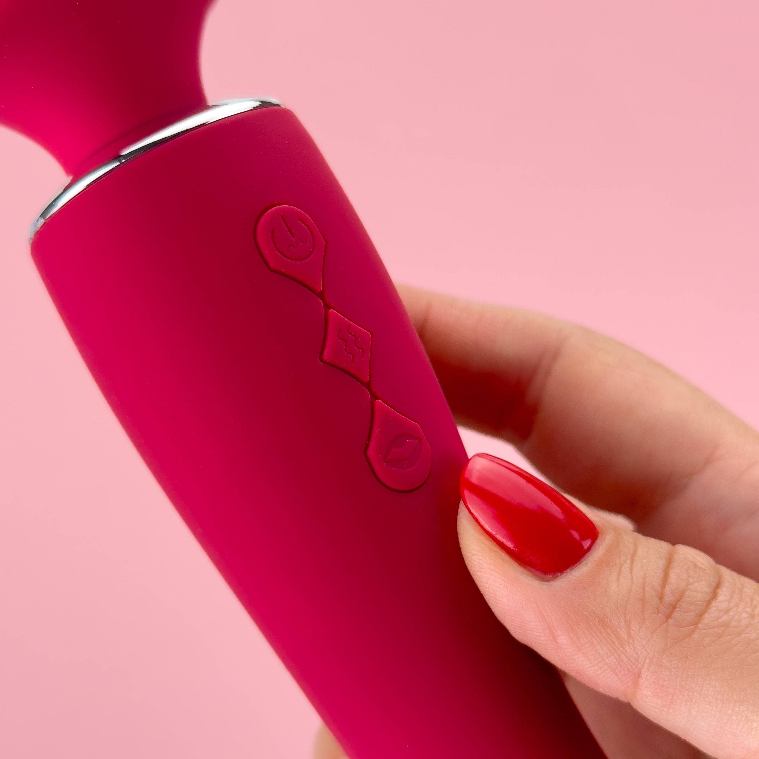 Pleasureflow Aria Sucking Wand Vibrator product image 5