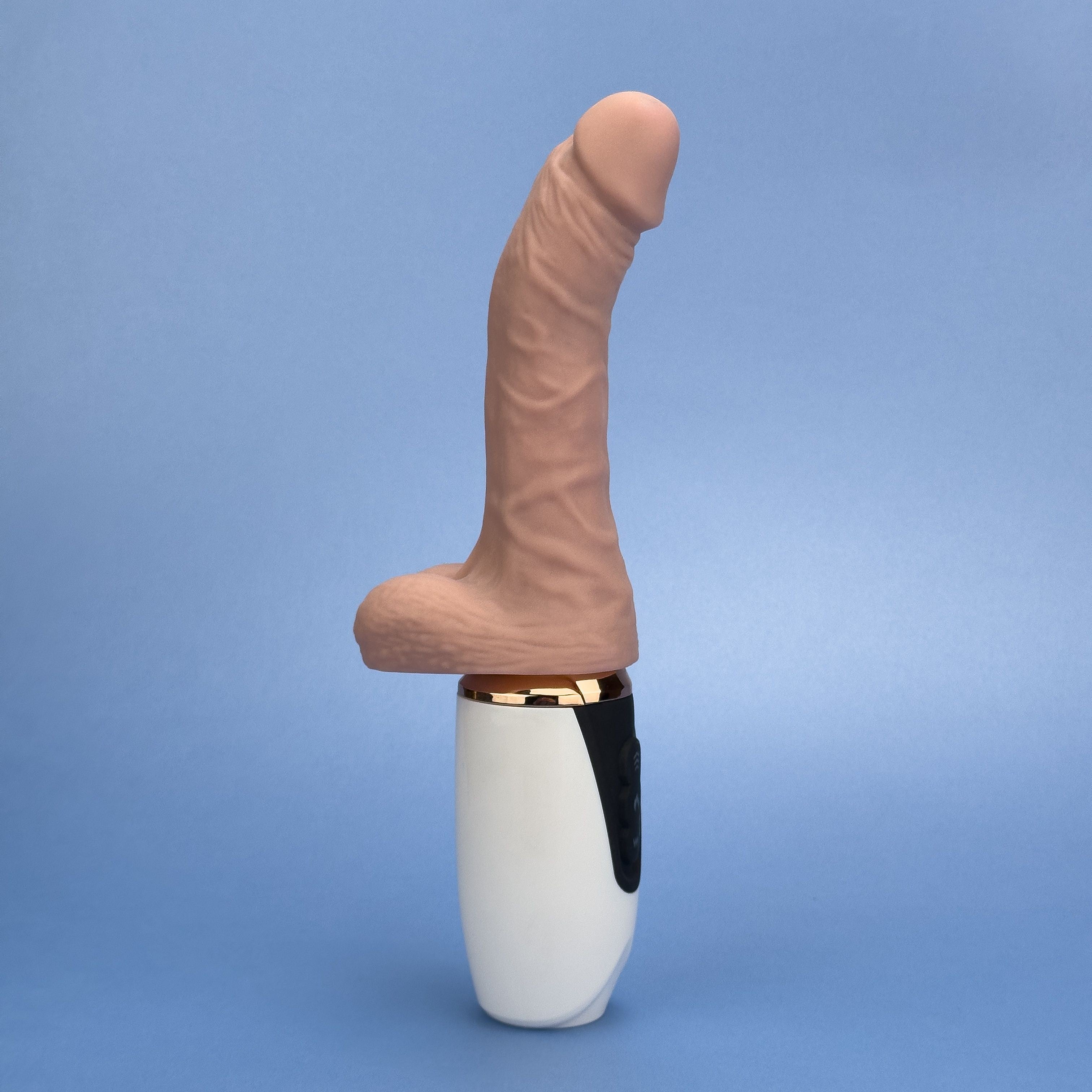 Love Curve Thrusting Vibrator product image 1