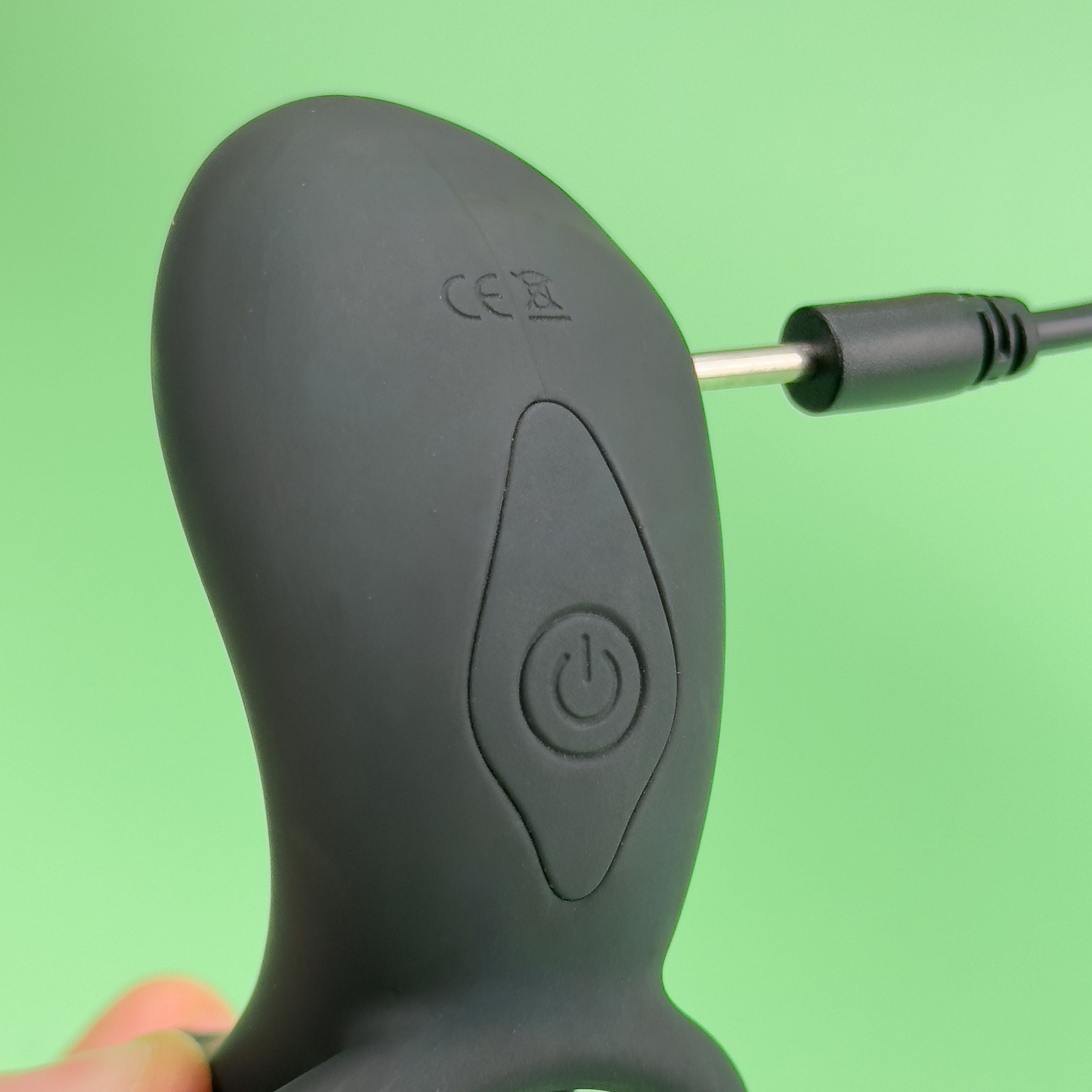 Salute Vibrating Cock Ring product image 7