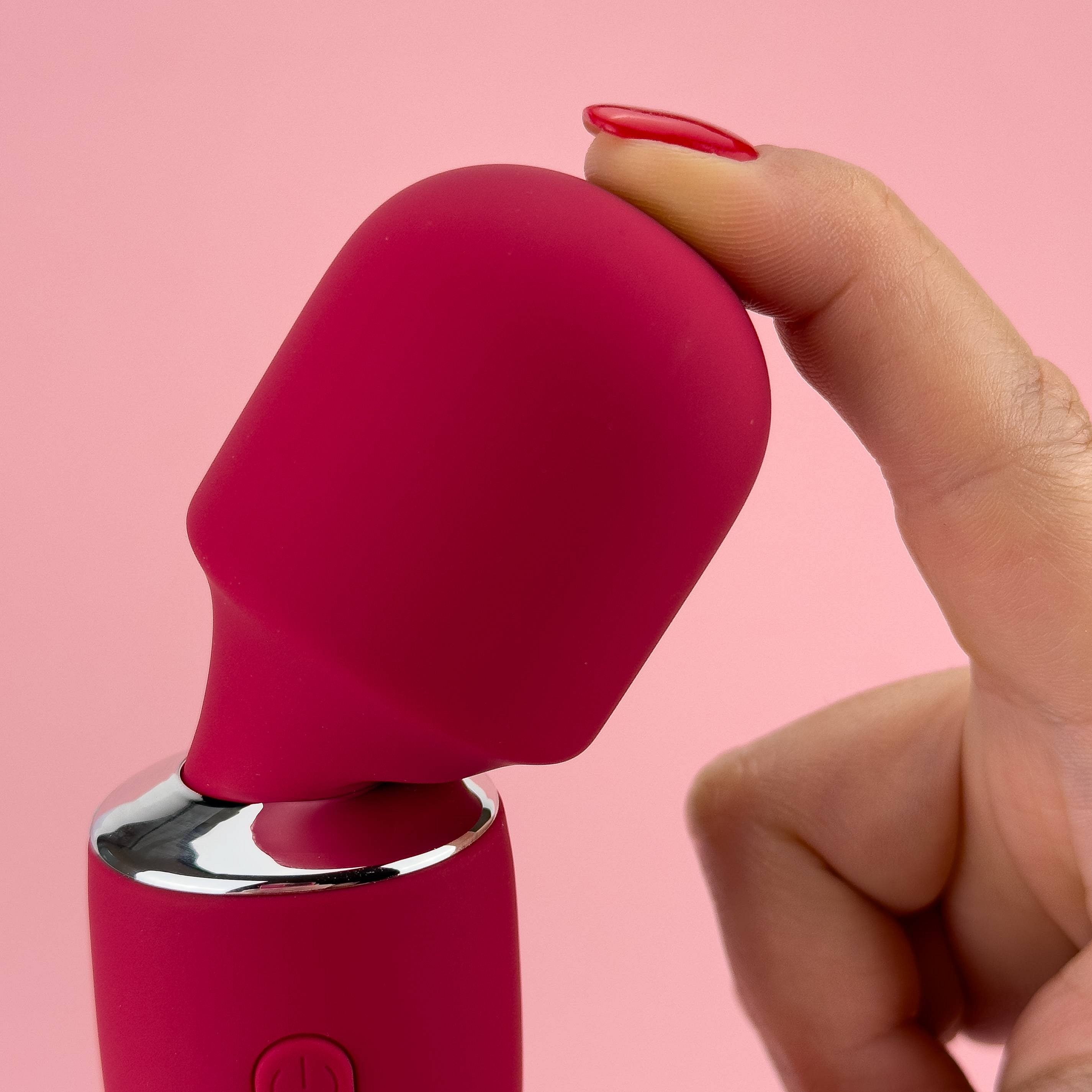 Pleasureflow Aria Sucking Wand Vibrator product image 3