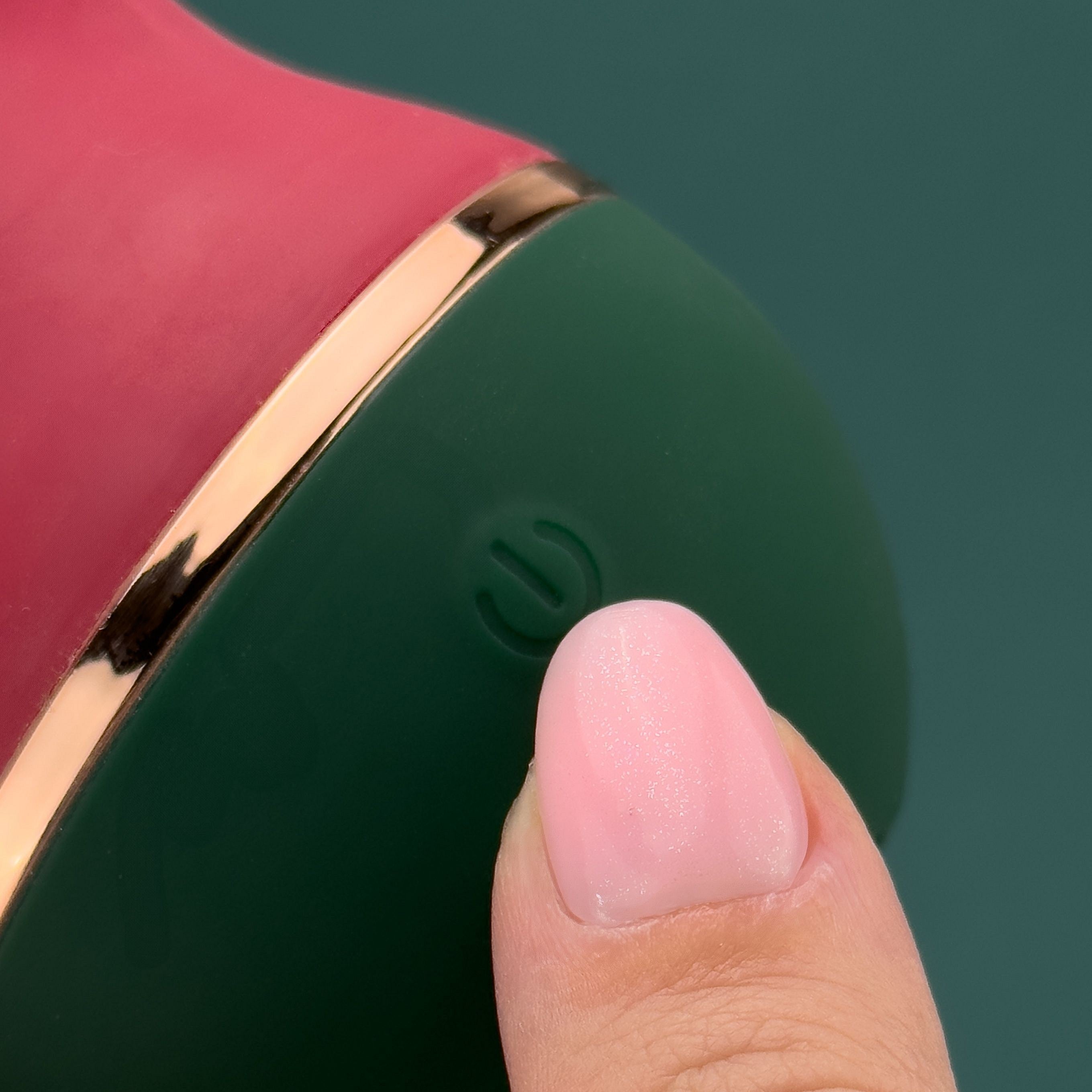 Lotus Big Mouth Vibrator product image 3