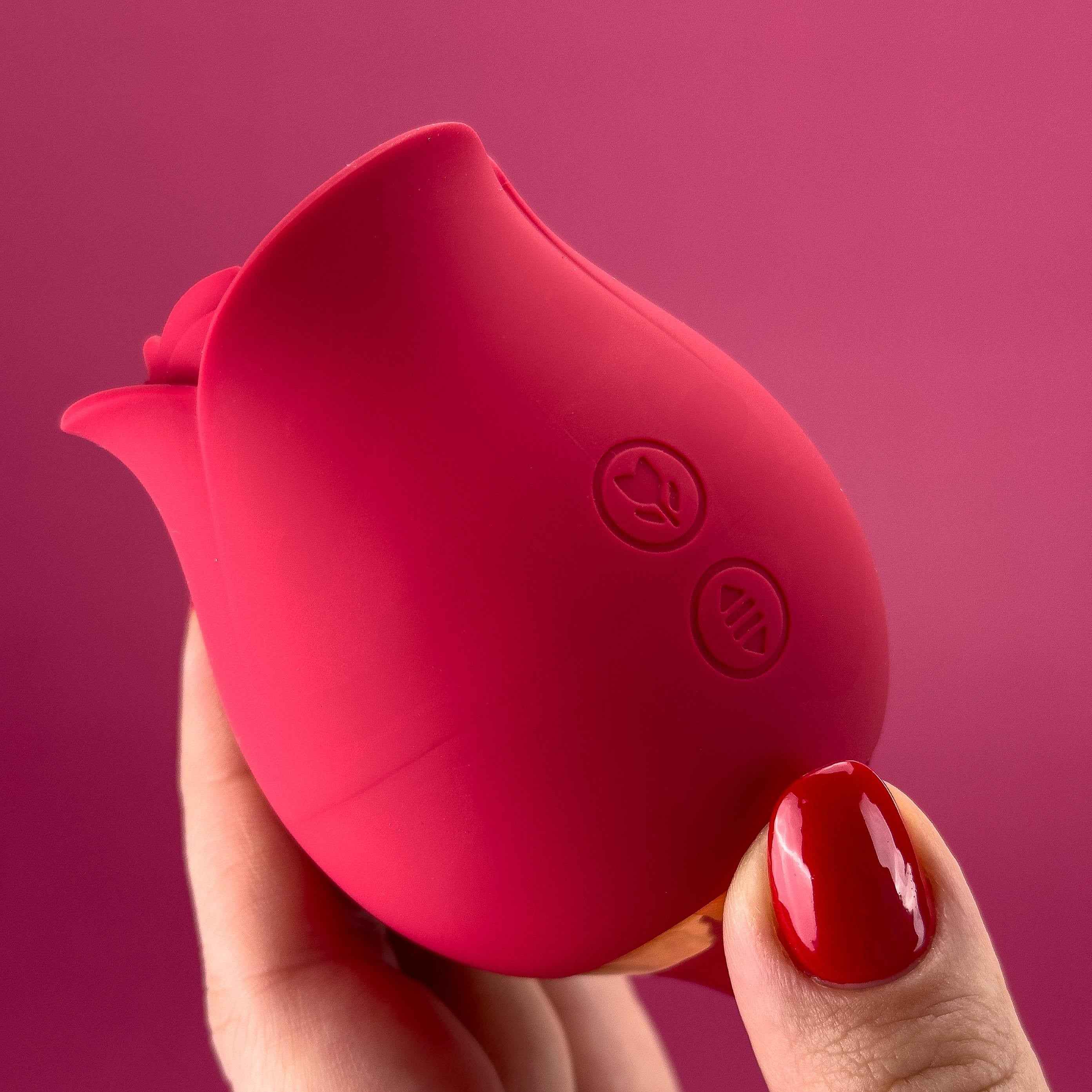 Rosebud Thruster Dual Rose Vibrator