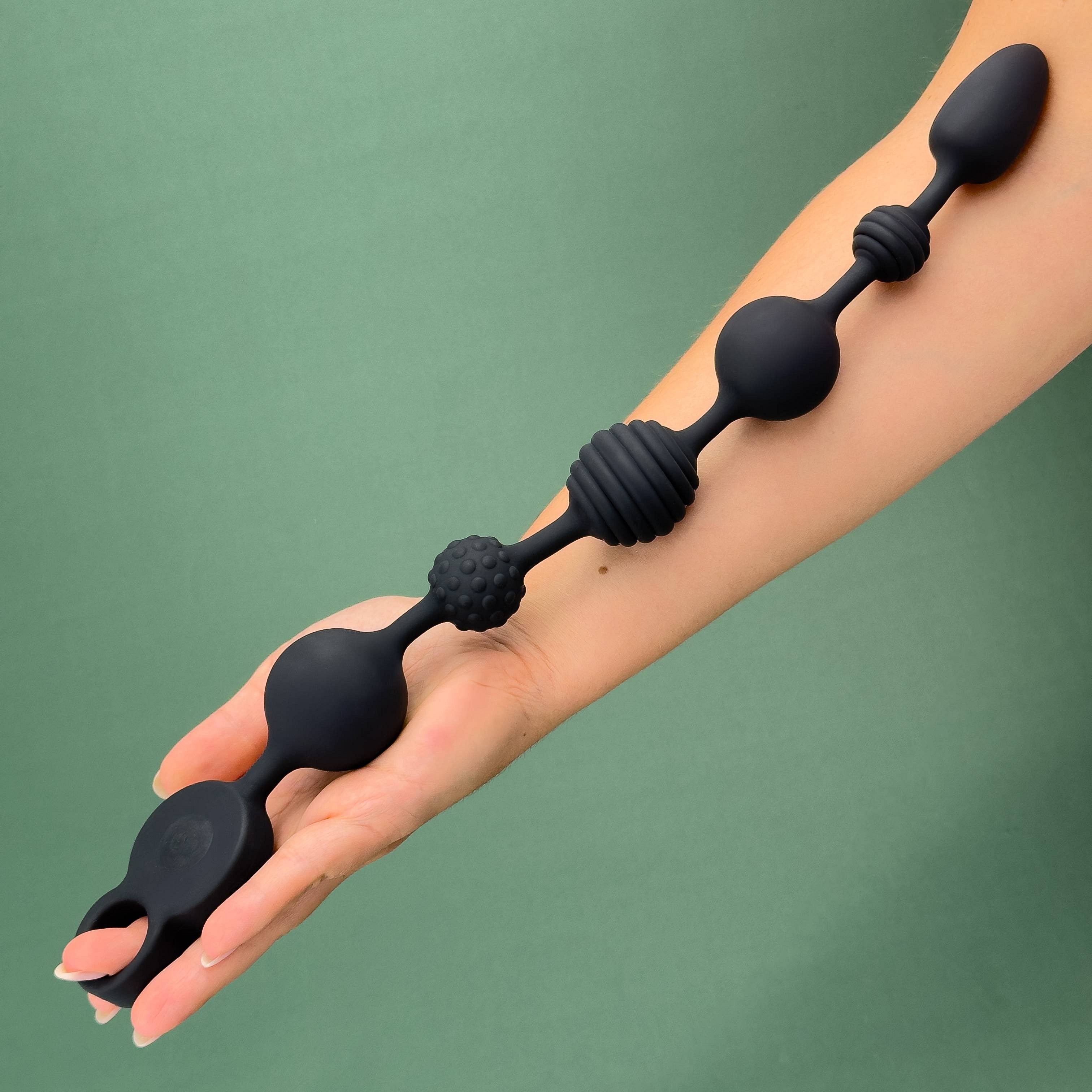Booty Shaker Vibrating Anal Beads product image 2