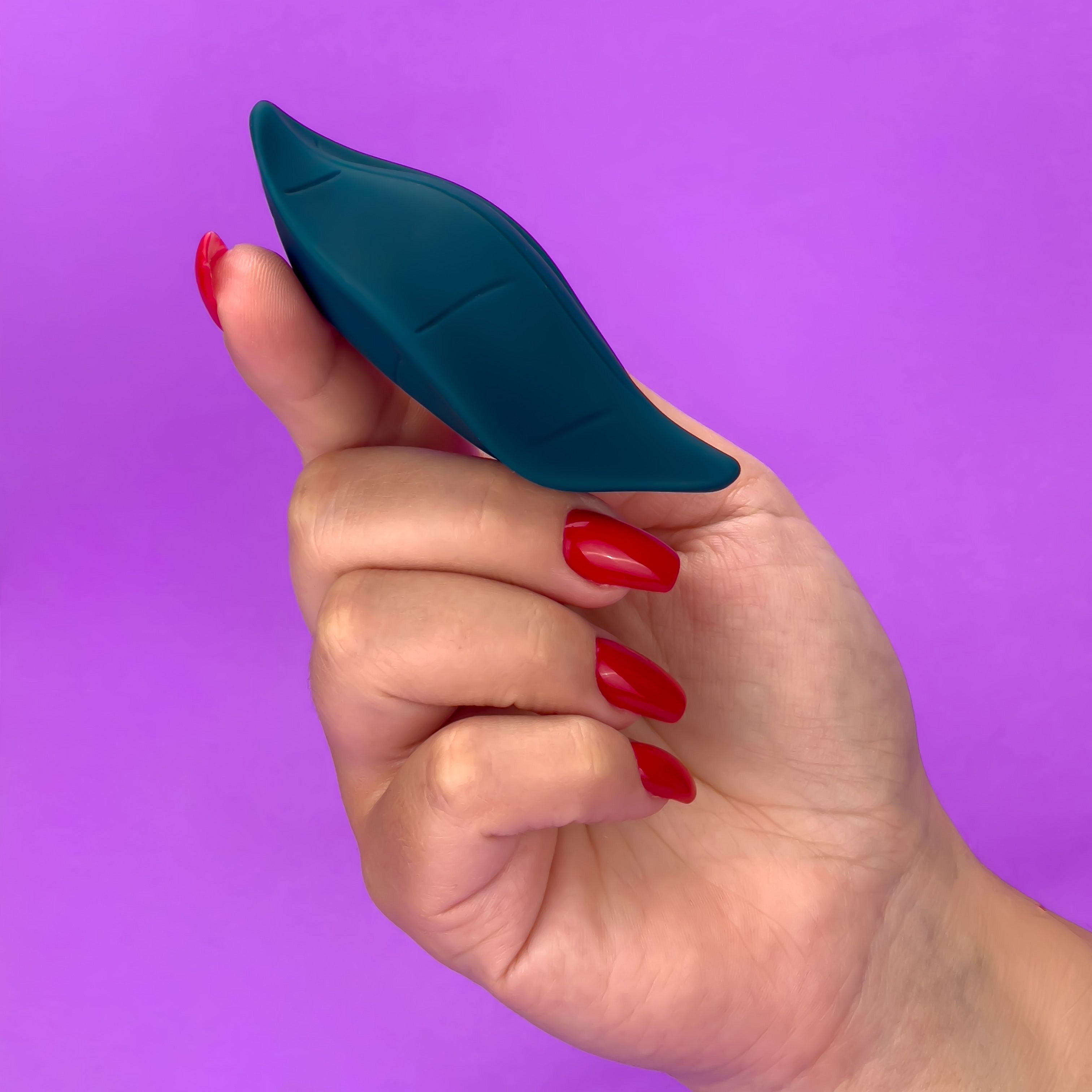 Leaf Panty Vibrator product image 4