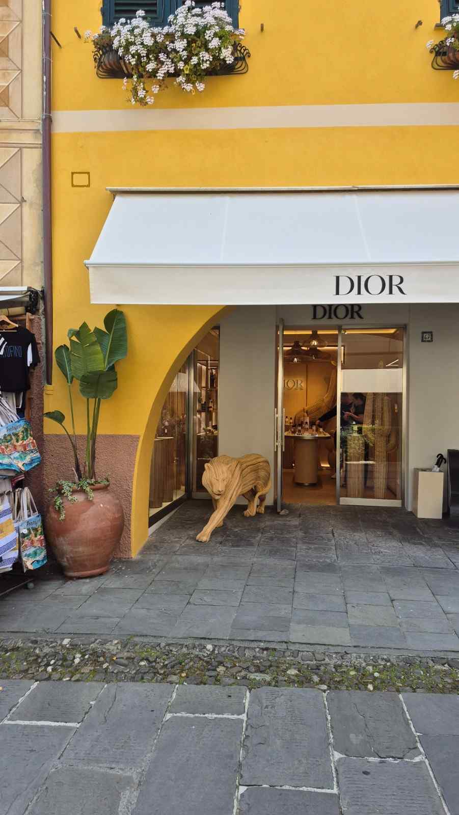 Dior