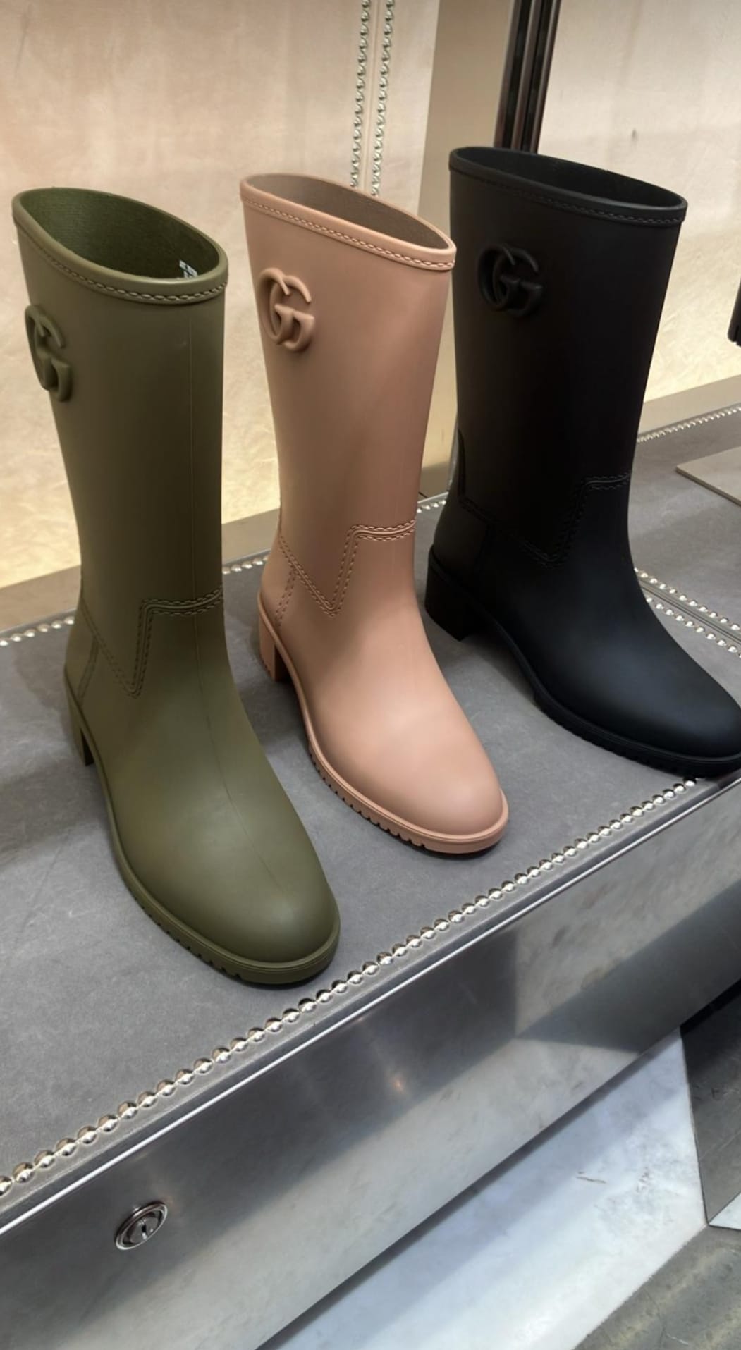 Gucci Marmont Rubber Boots - Nude