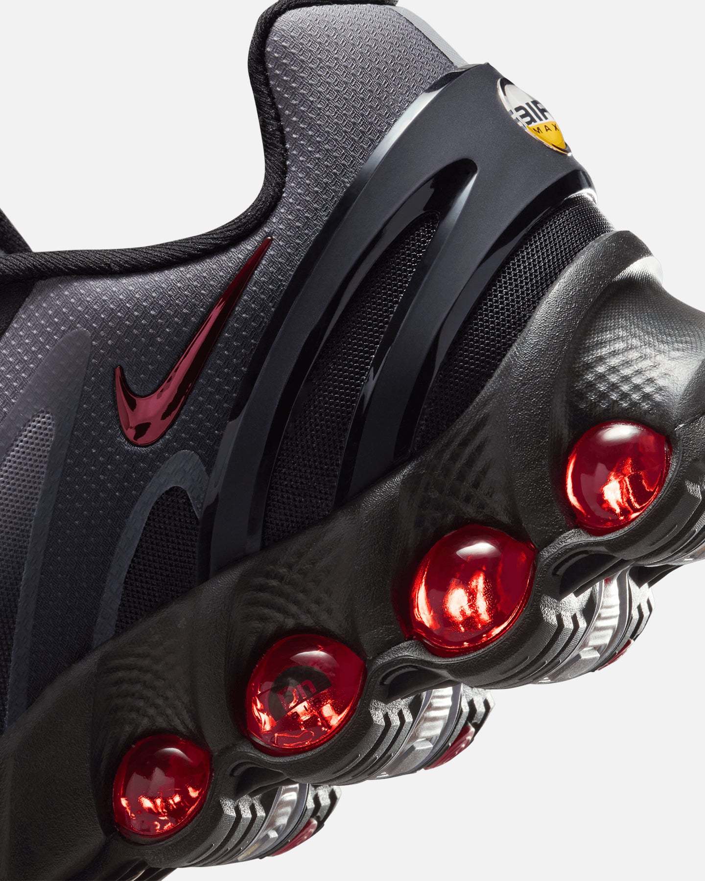 Nithtke Air Max DN8 Black/Gym Red
