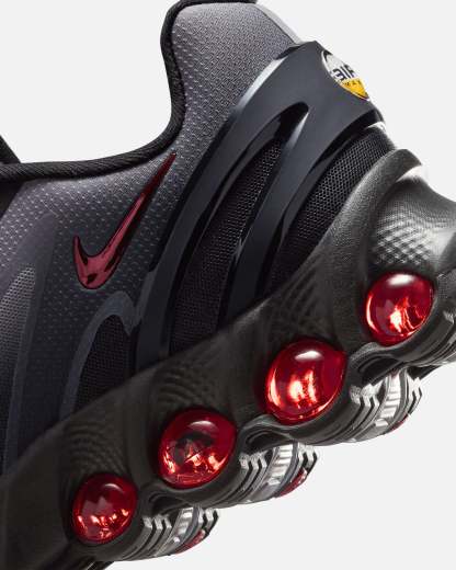 Nithtke Air Max DN8 Black/Gym Red