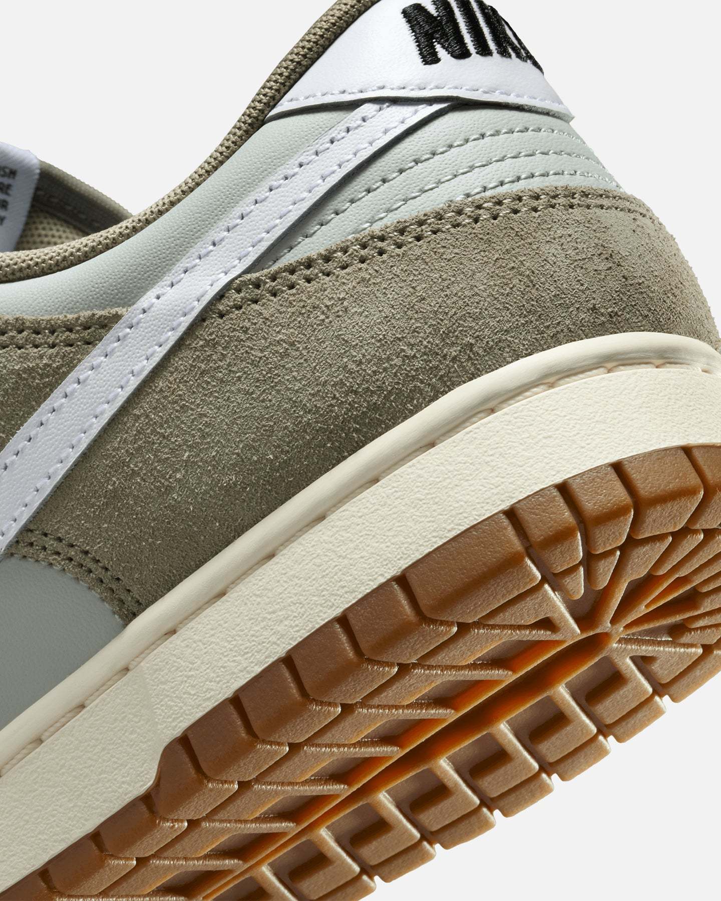 Nithtke Dunk Low Retro SE "Light Silver" Light Silver/Sail