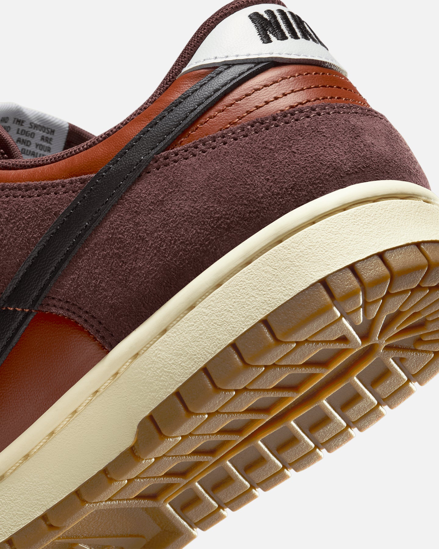 Nithtke Dunk Low Retro SE Mars Stone/Black-Burgundy Crush