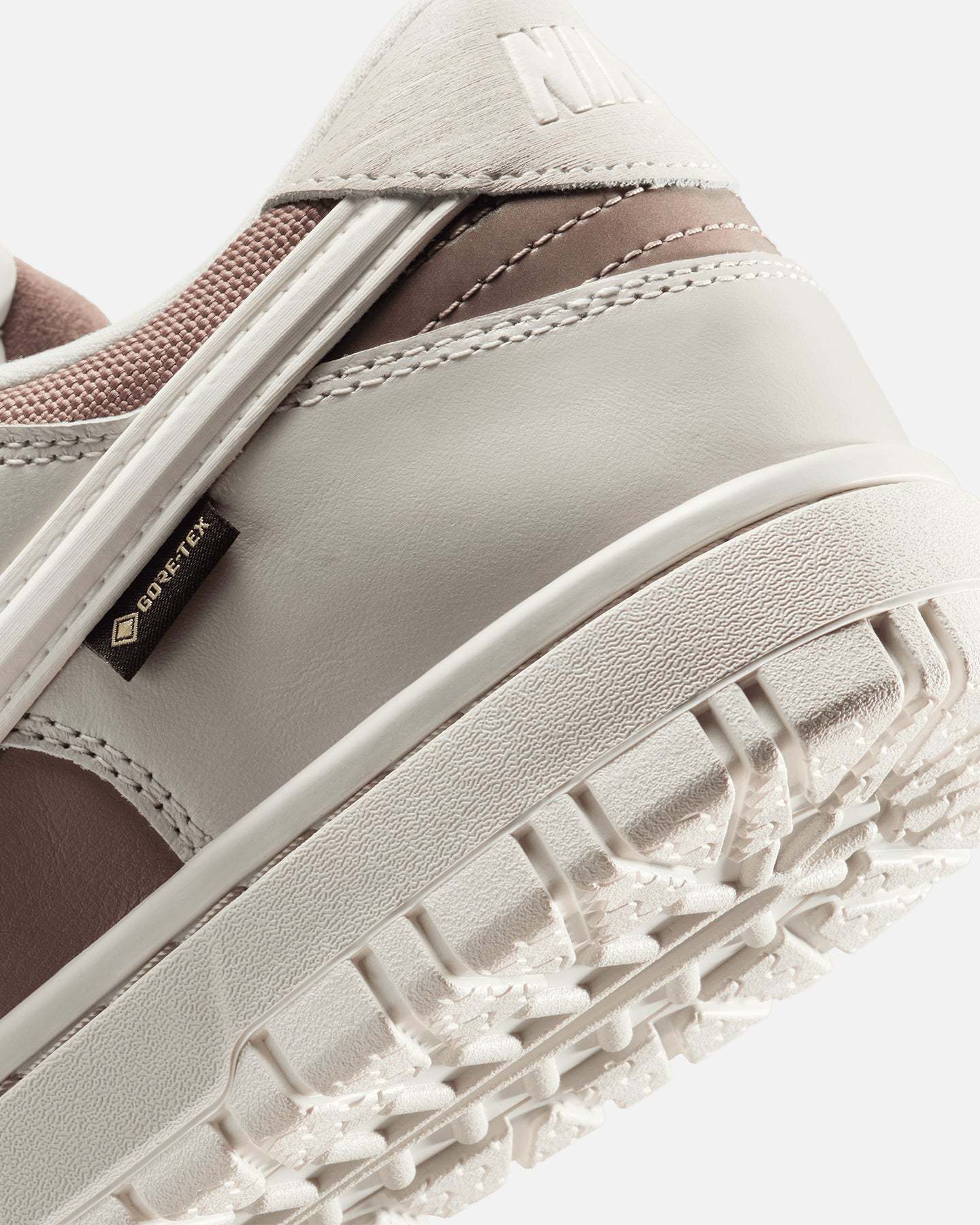 Nithtke Dunk Low GORE-TEX Light Bone