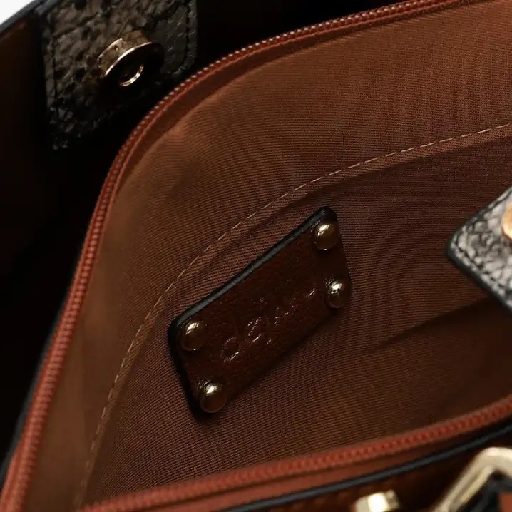 LID-DVTX-031 Squared Tote Leather Handbag