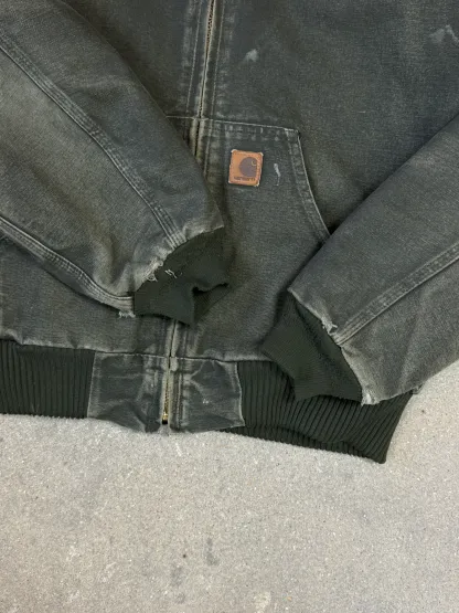 1990s Carhartt Active Jacket J130 MOS in Faded Mossy Green (size M) (Medium Regular)