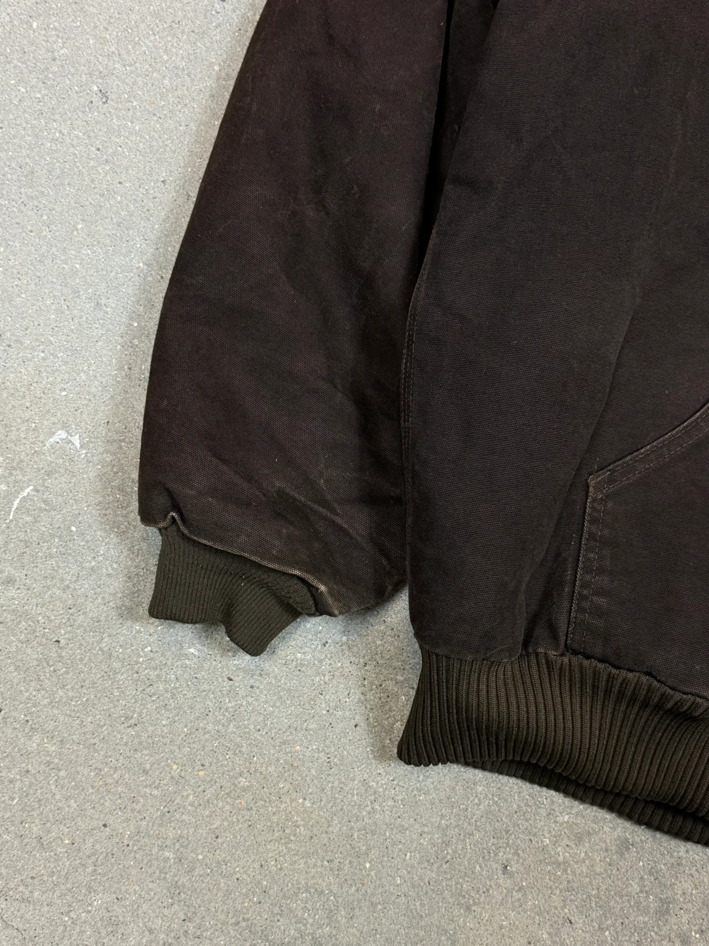 1990s Carhartt Active Jacket J130 DKB in Faded Brown (size XL) (X-Large Regular)