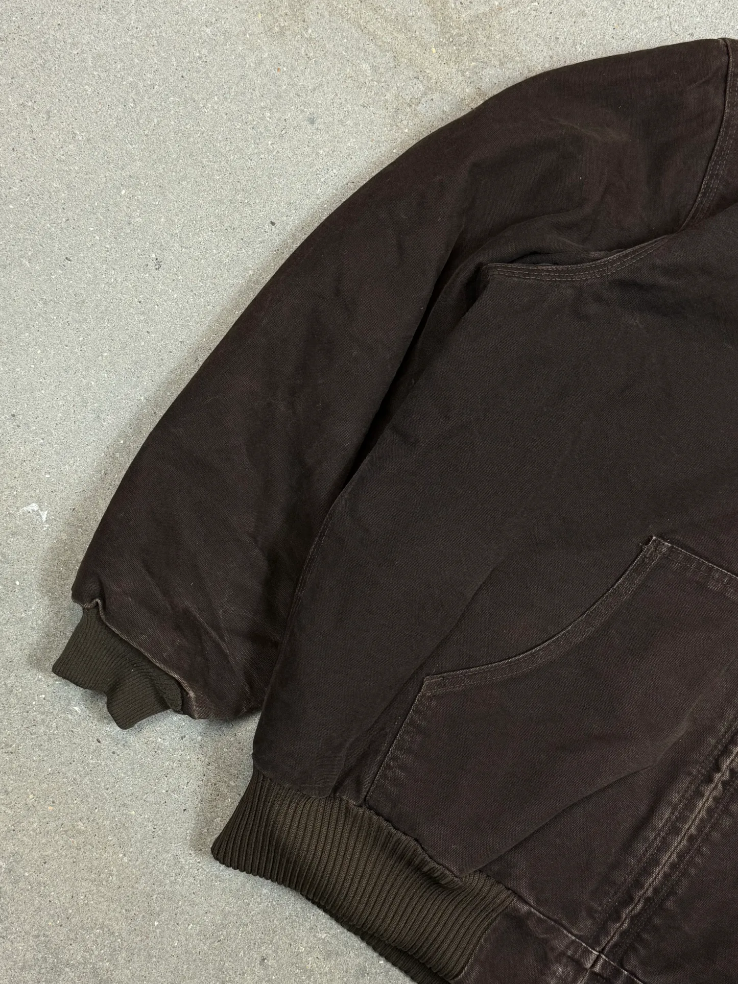 1990s Carhartt Active Jacket J130 DKB in Faded Brown (size XL) (X-Large Regular)