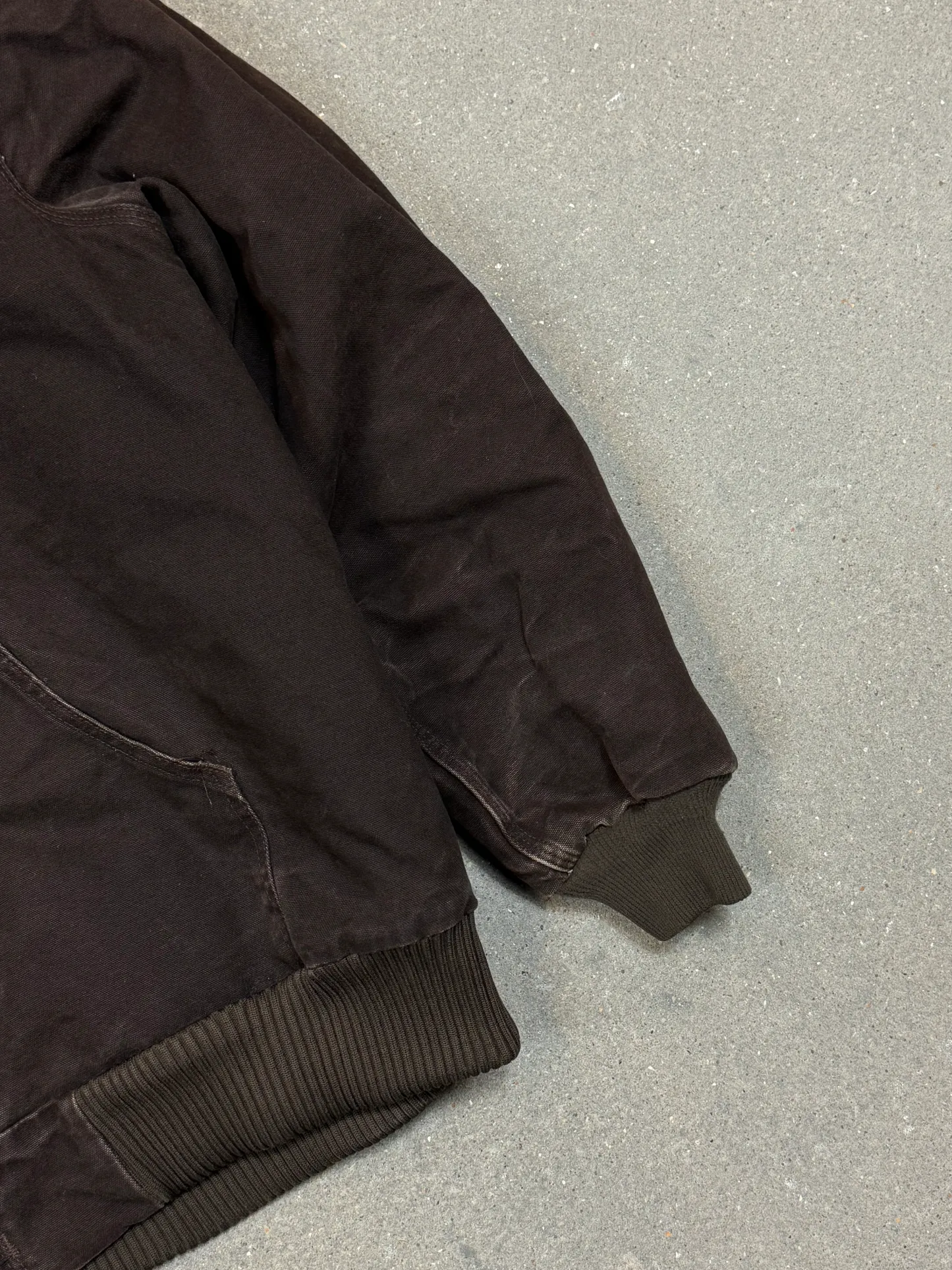 1990s Carhartt Active Jacket J130 DKB in Faded Brown (size XL) (X-Large Regular)