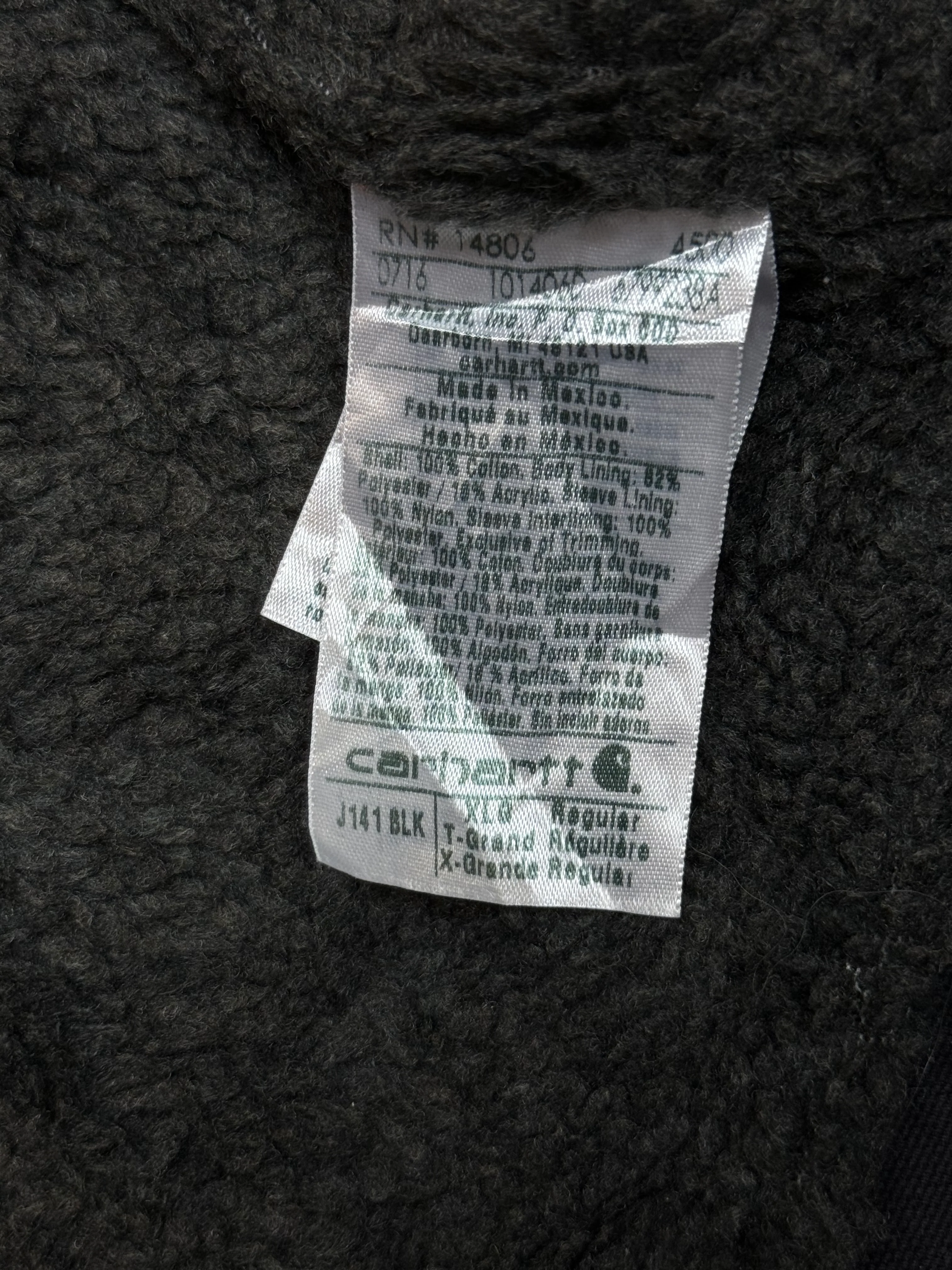 1990s Carhartt J141-BLK Mens Black Sherpa Lined Work Hooded Active Jacket (size XL Regular) Made in Mexico