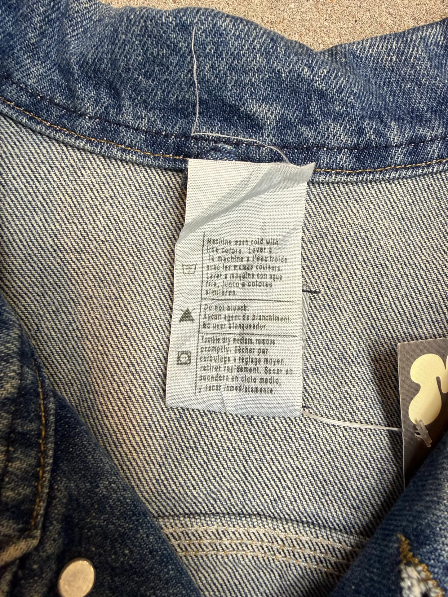 2005 Y2K Carhartt Jeans Jacket J12 DST Mens Medium Blue Denim Trucker Made in USA ( XL )