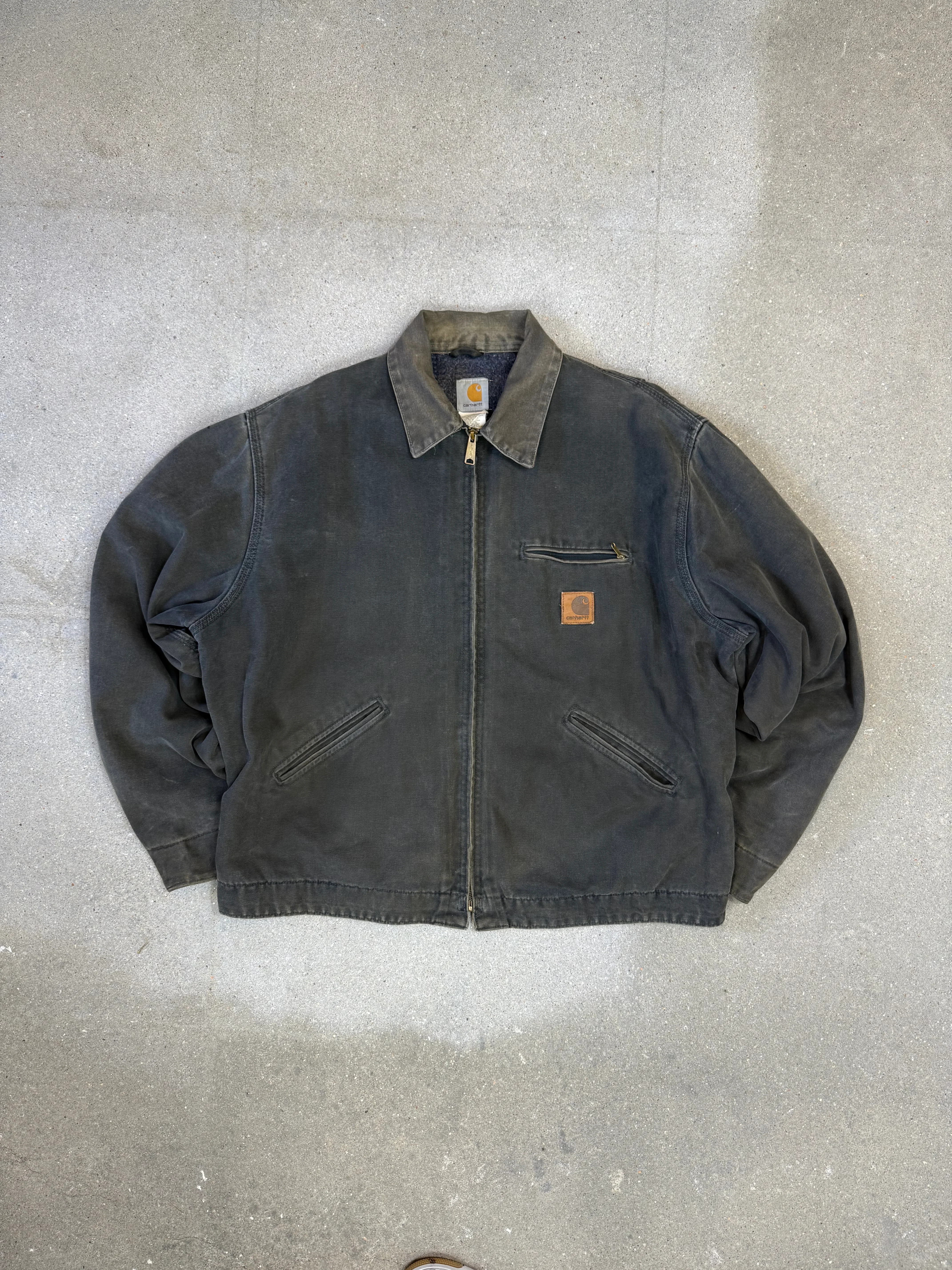 Rare 1990s Carhartt Detroit Jacket J97 PTL faded dark green / contrast collar (size XL) (size X-Large regular)