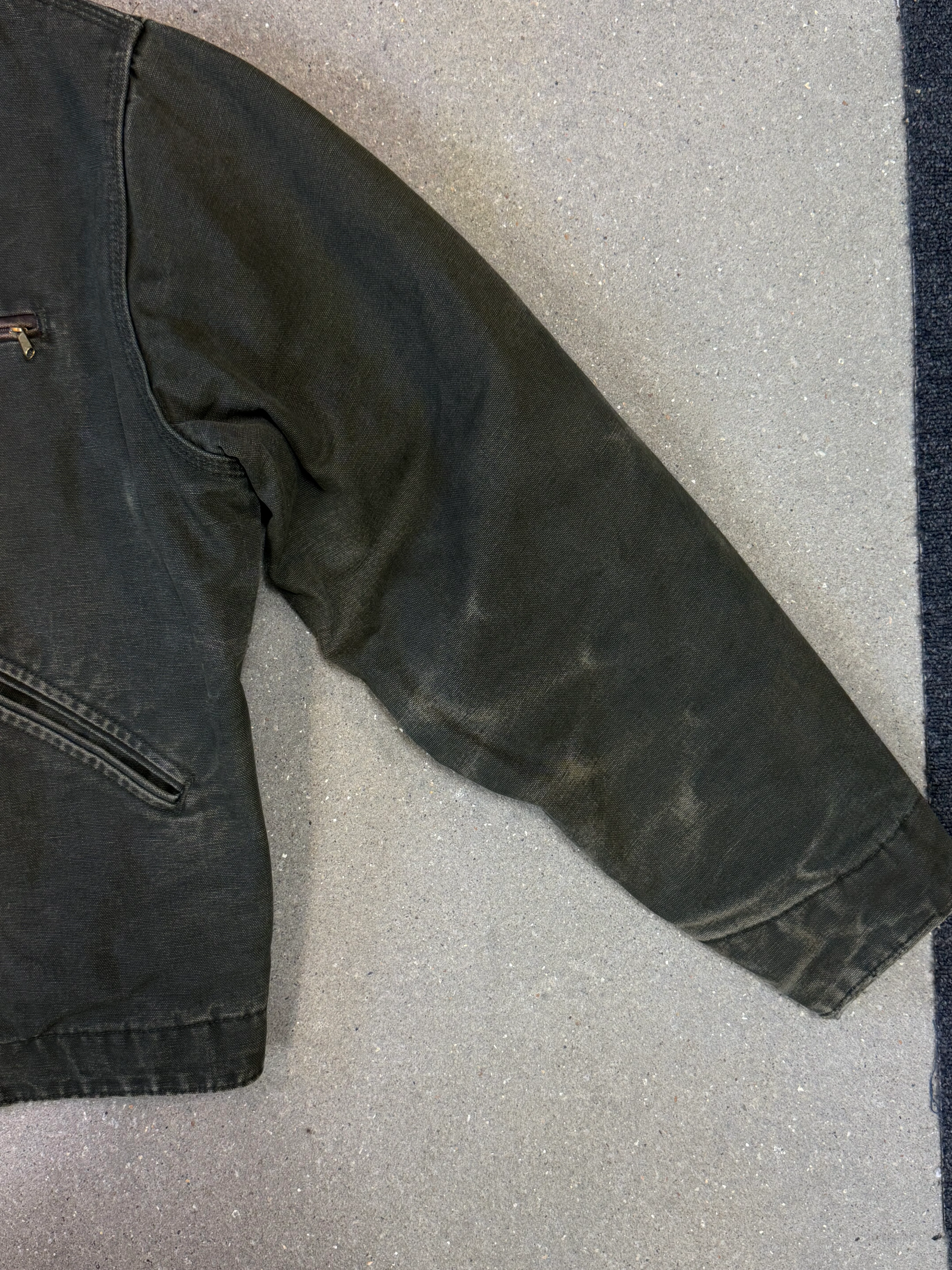 1990s Carhartt Detroit Jacket J97 MOS 'Made in USA' faded green / brown contrast collar (size L) (size Large regular)