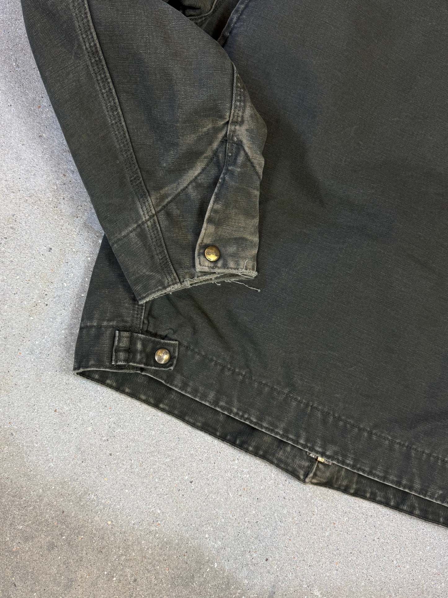 1990s Carhartt Detroit Jacket J97 MOS 'Made in USA' faded green / brown contrast collar (size L) (size Large regular)