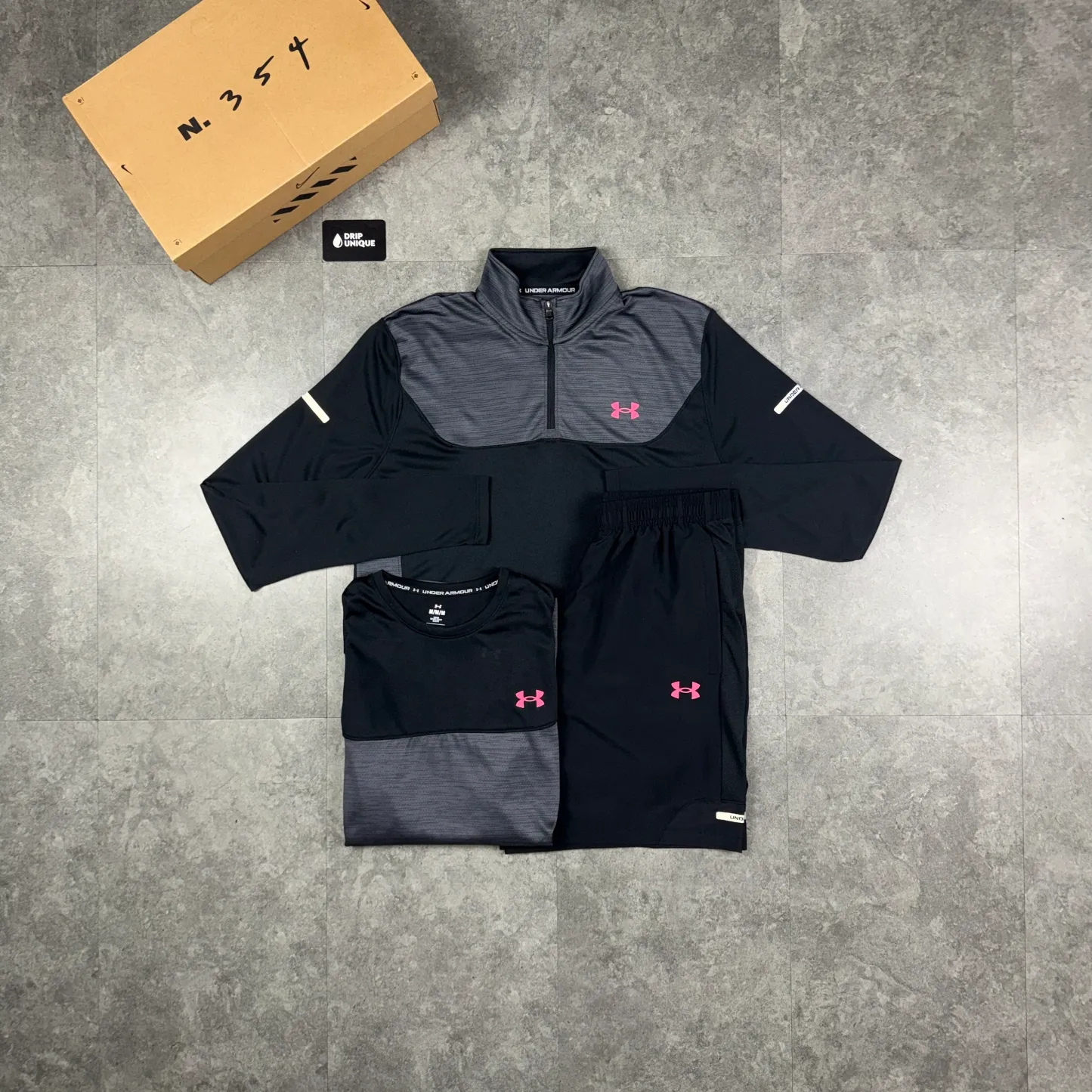 Under Armour Tech Utility T-Shirt Black / Pink Bundle