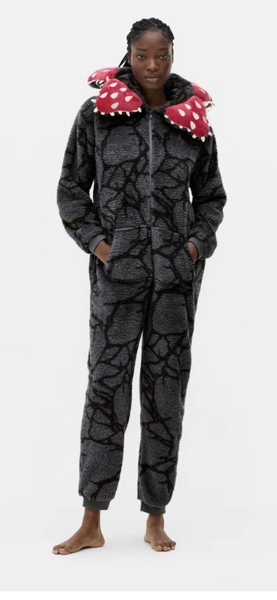 Demogorgan Adult Jumpsuit Zip Up Stranger Things x Primark SMALL New