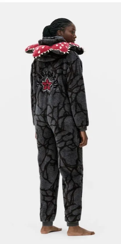 Demogorgan Adult Jumpsuit Zip Up Stranger Things x Primark SMALL New